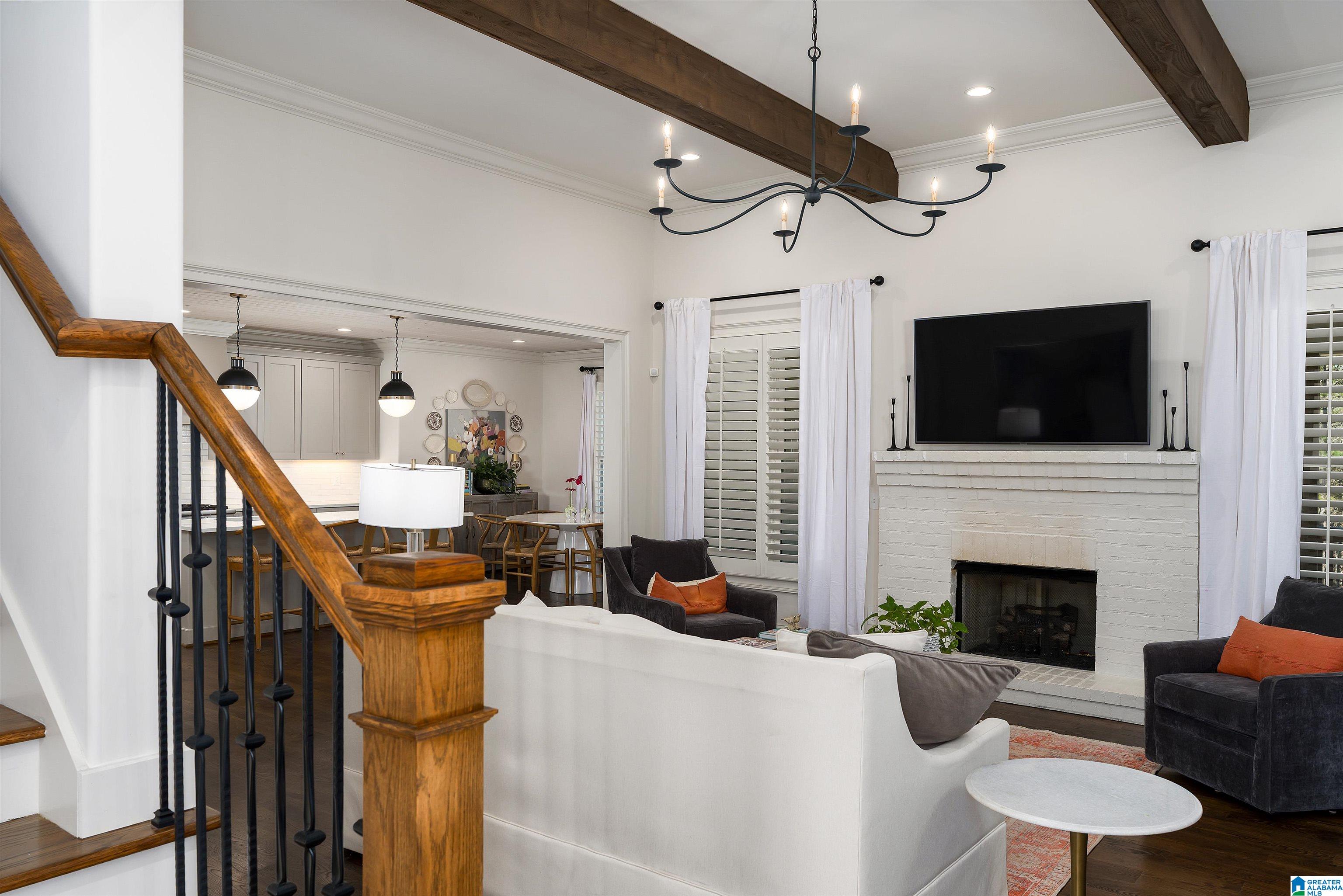 5747 DEERCREST COURT