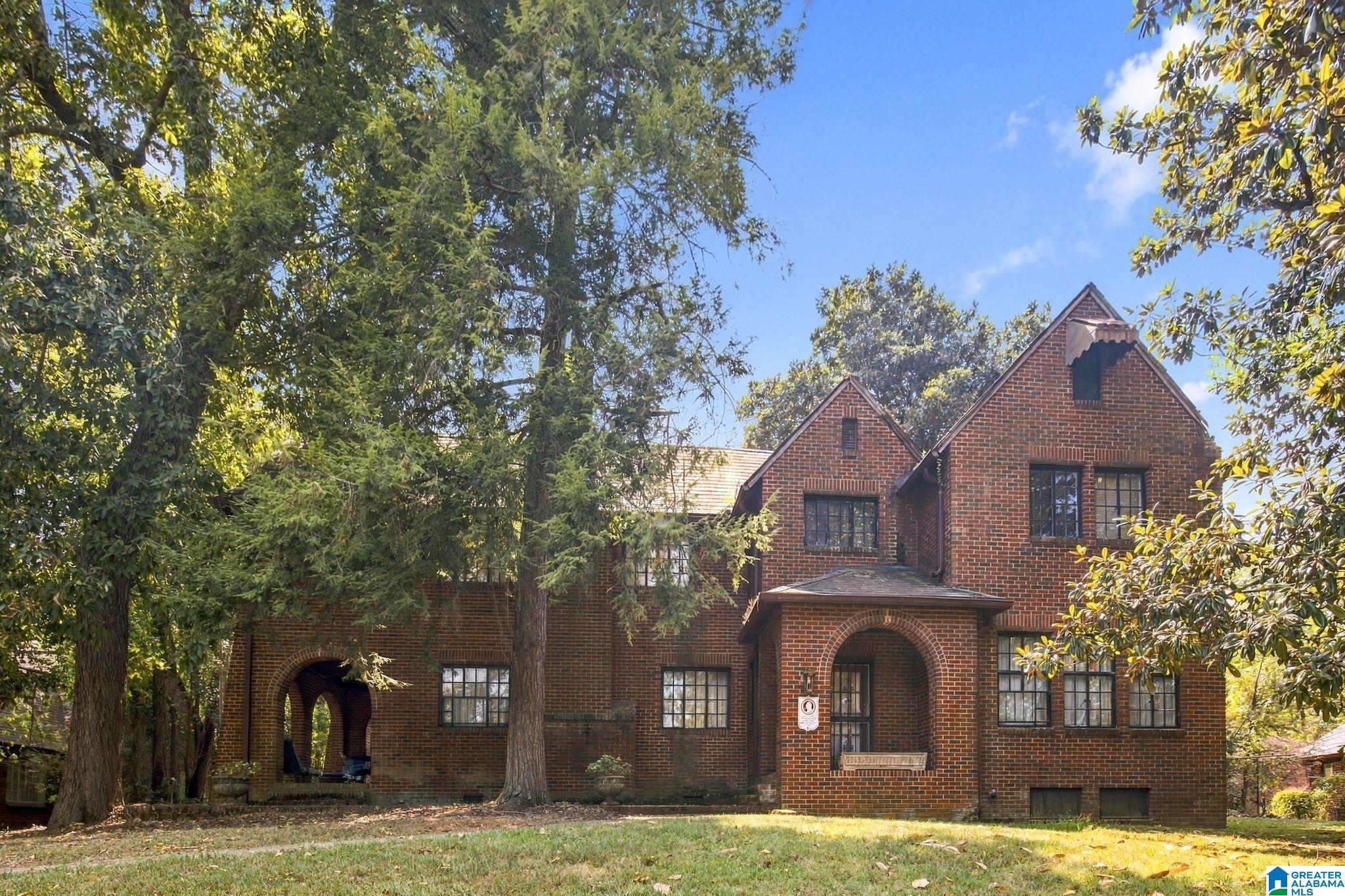 2837 BUSH BOULEVARD
