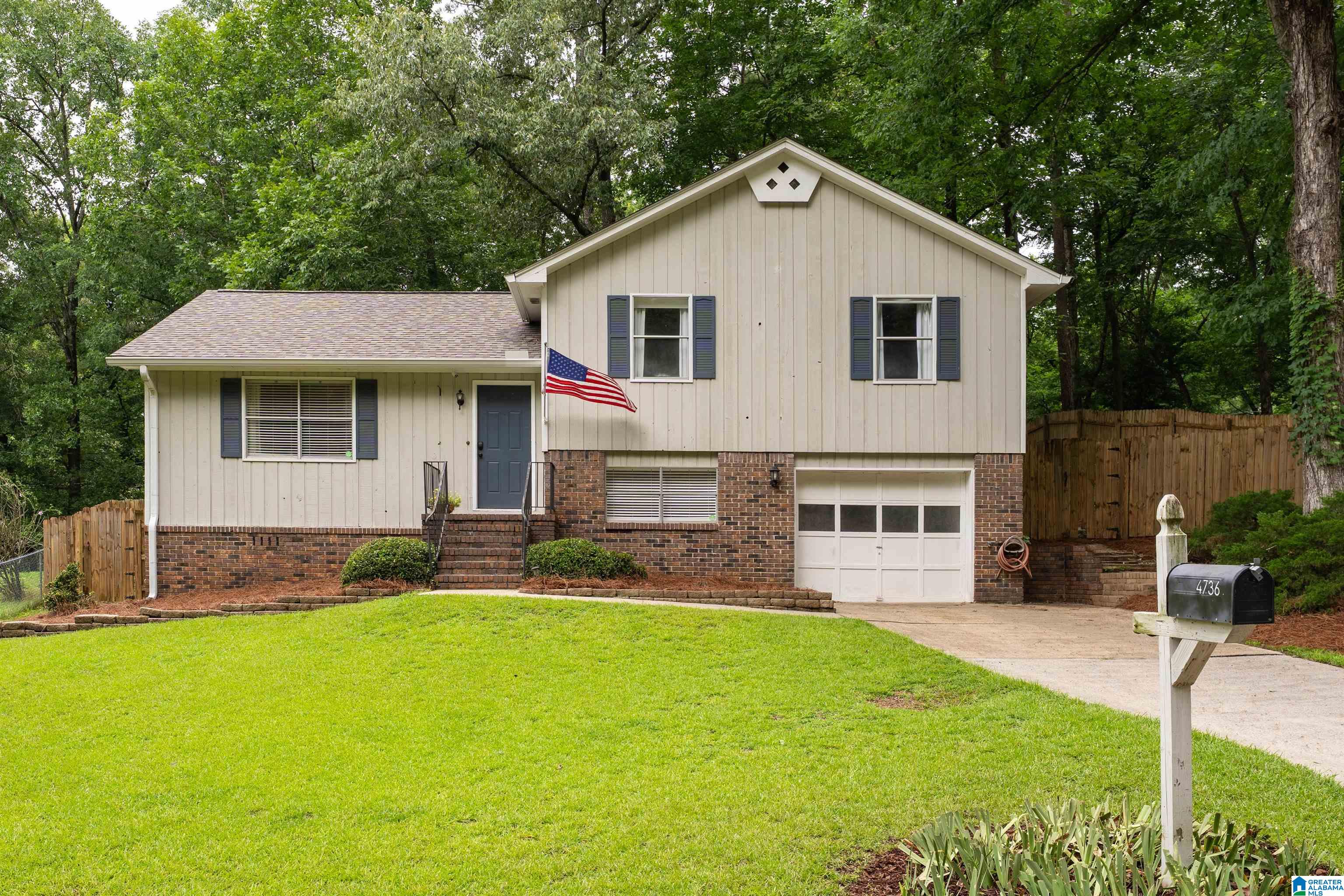 Photo 1 of 26 — 4736 WINE RIDGE LANE, BIRMINGHAM, AL 35244