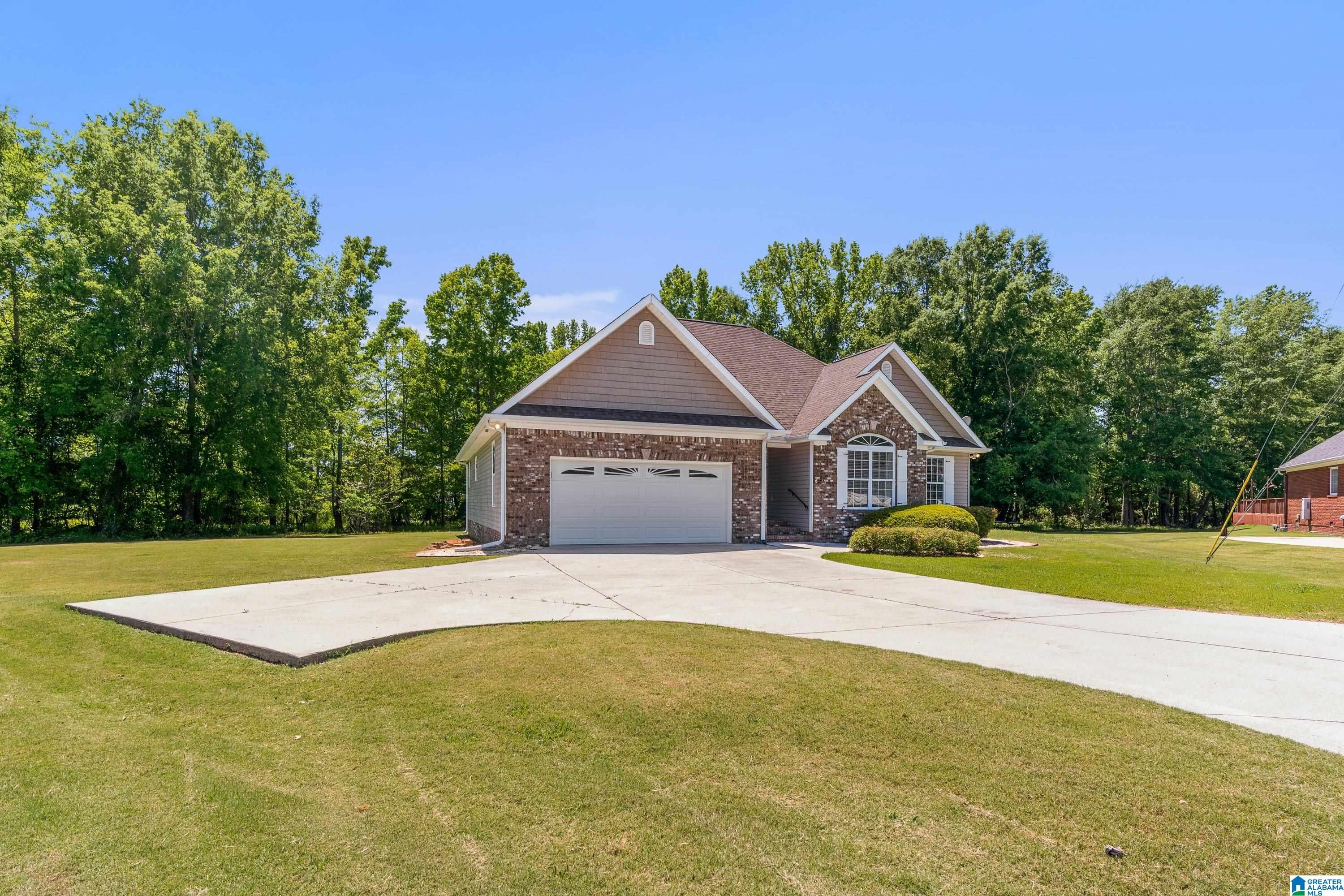 1421 MARSHALL WAY