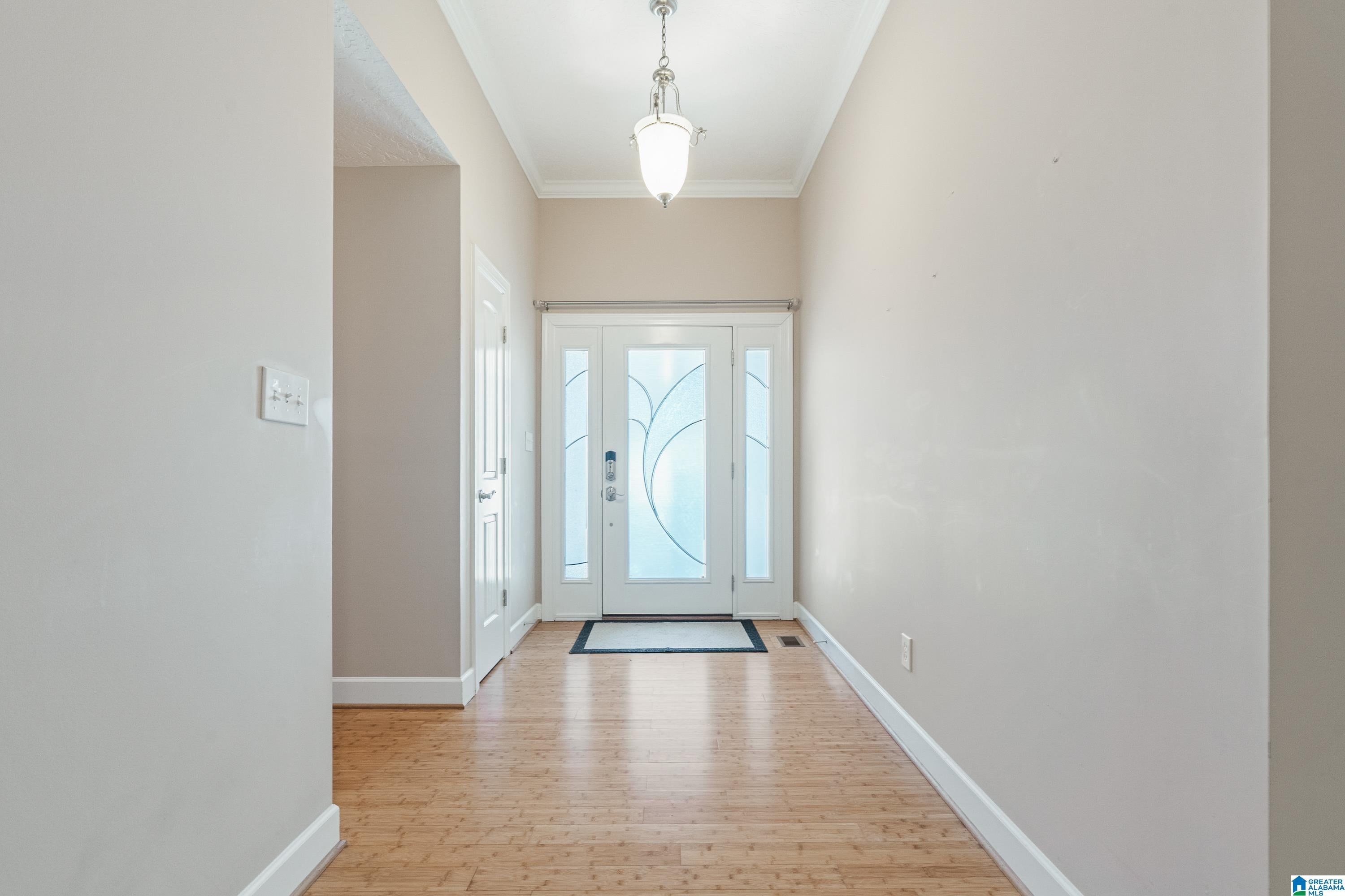 1421 MARSHALL WAY