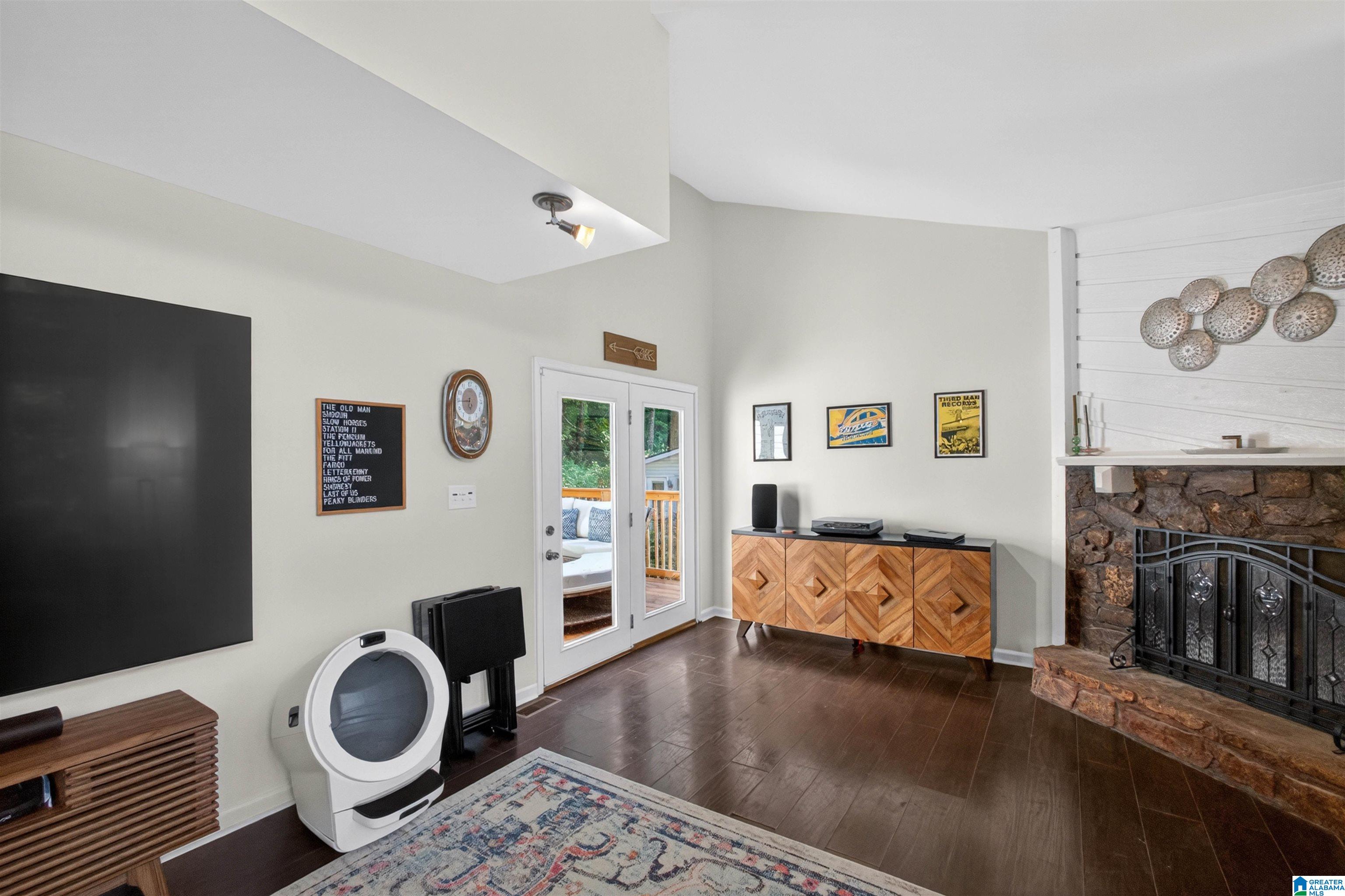 1743 OLD COLUMBIANA ROAD