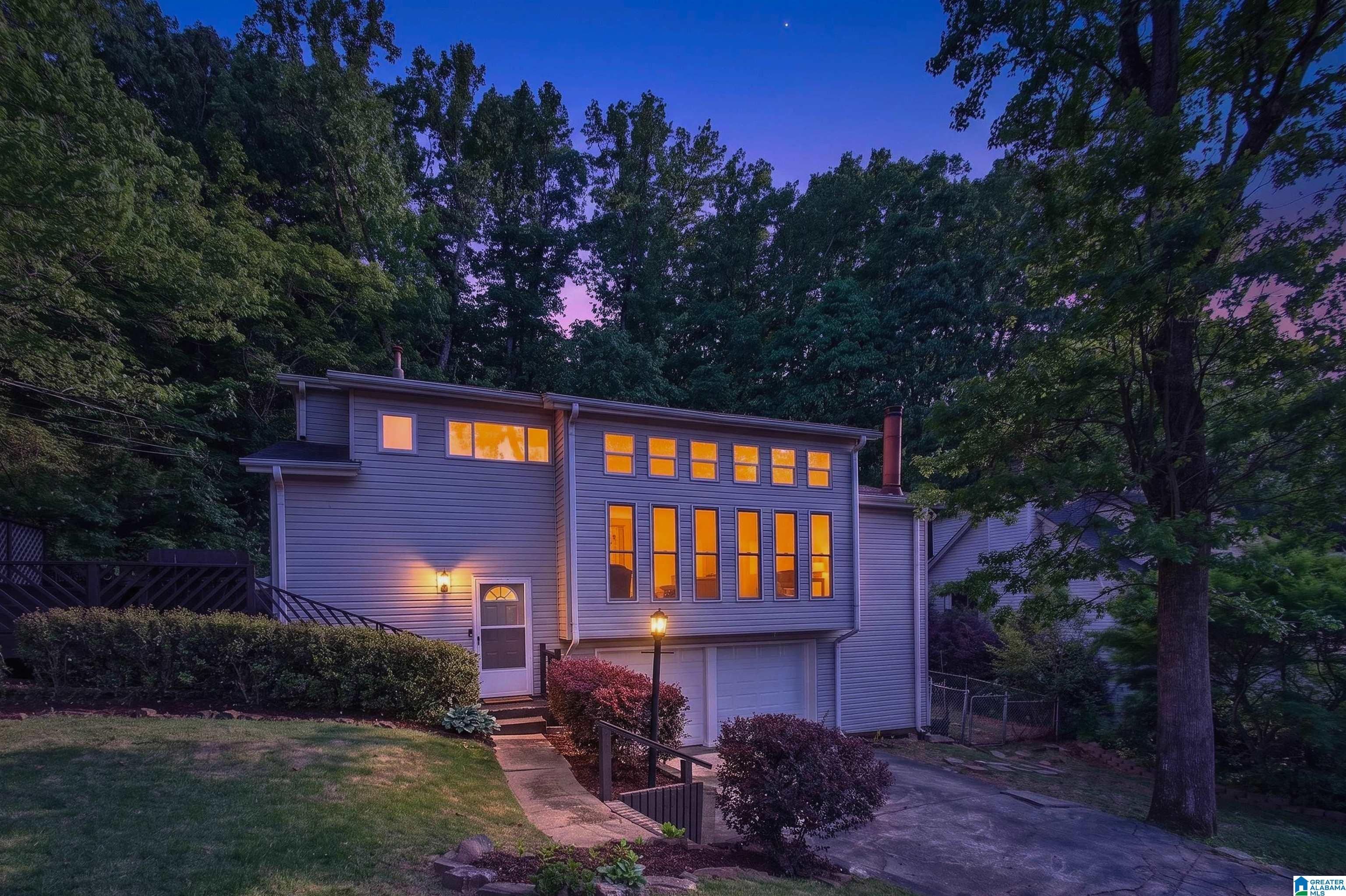 1743 OLD COLUMBIANA ROAD