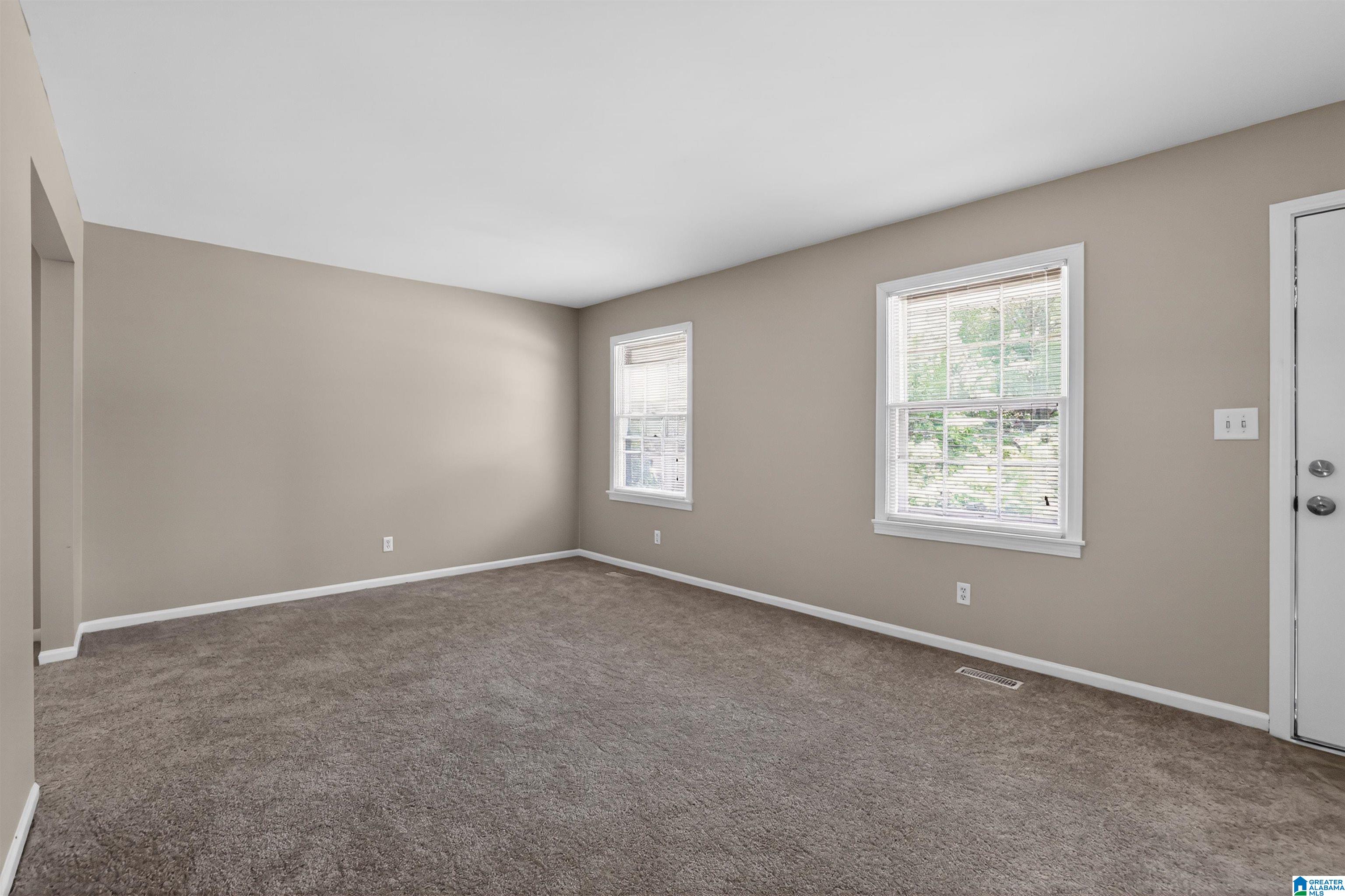 516 ARGONNE DRIVE NE