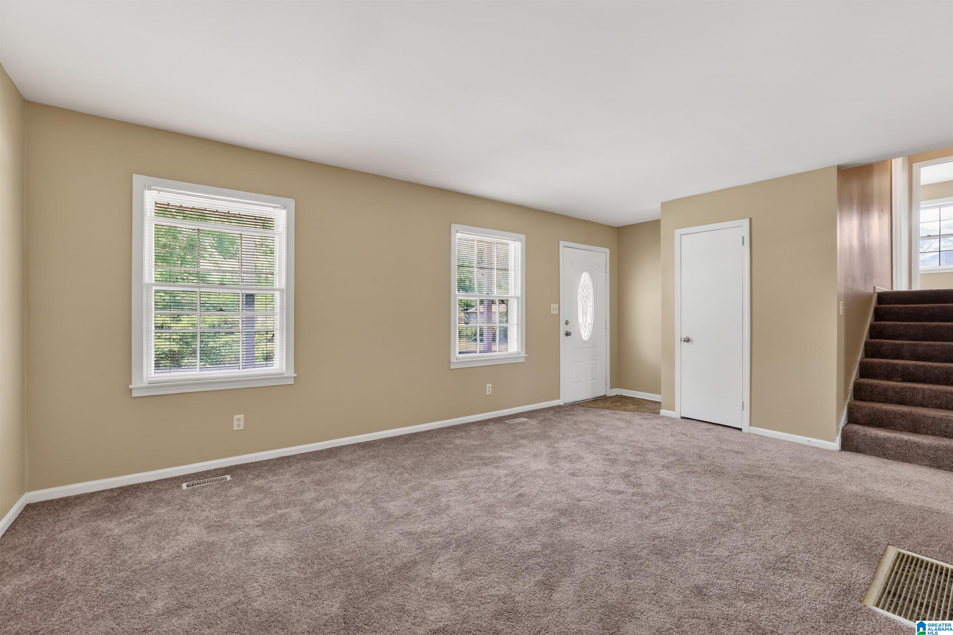 516 ARGONNE DRIVE NE