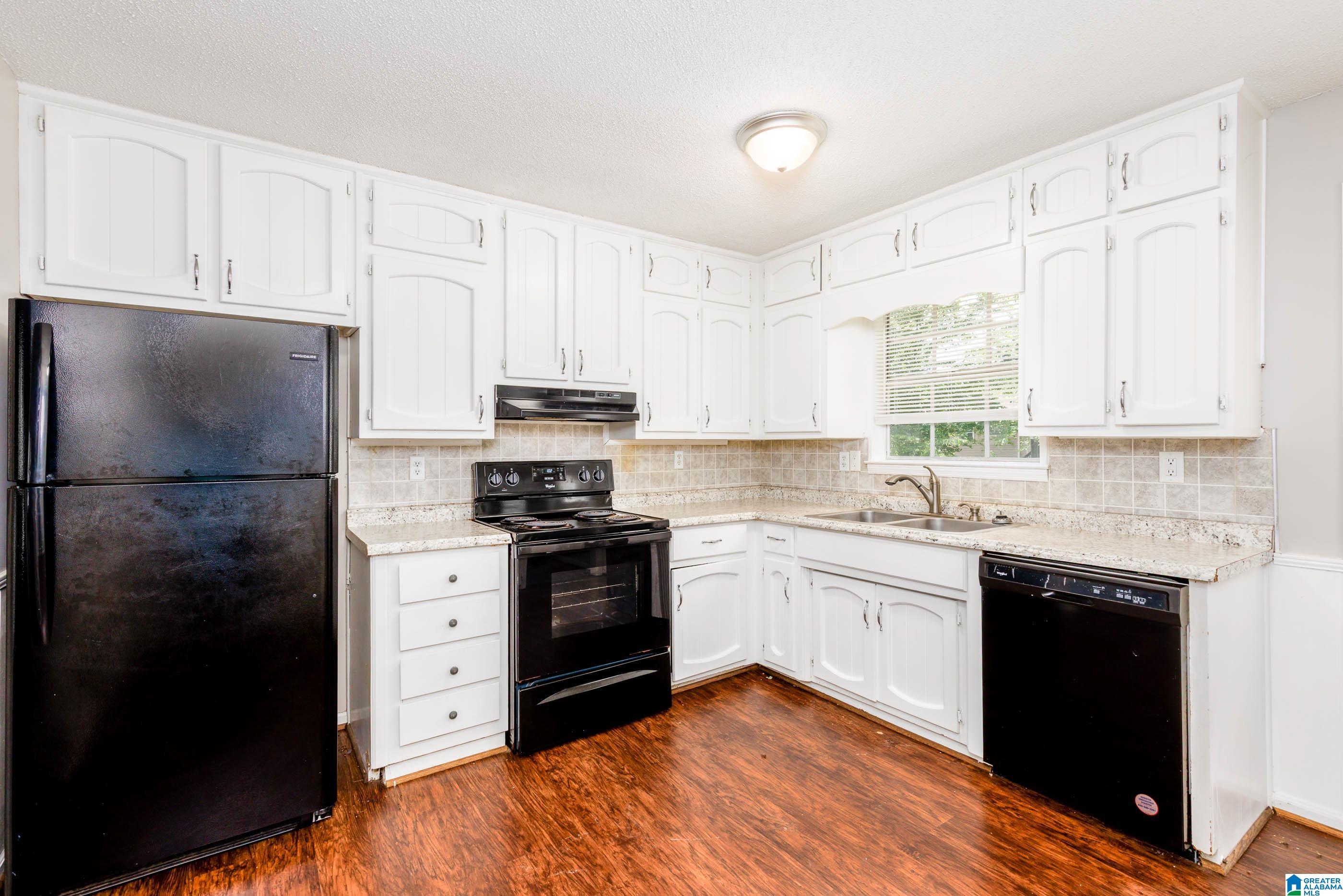 1708 ENGLISH KNOLL LANE