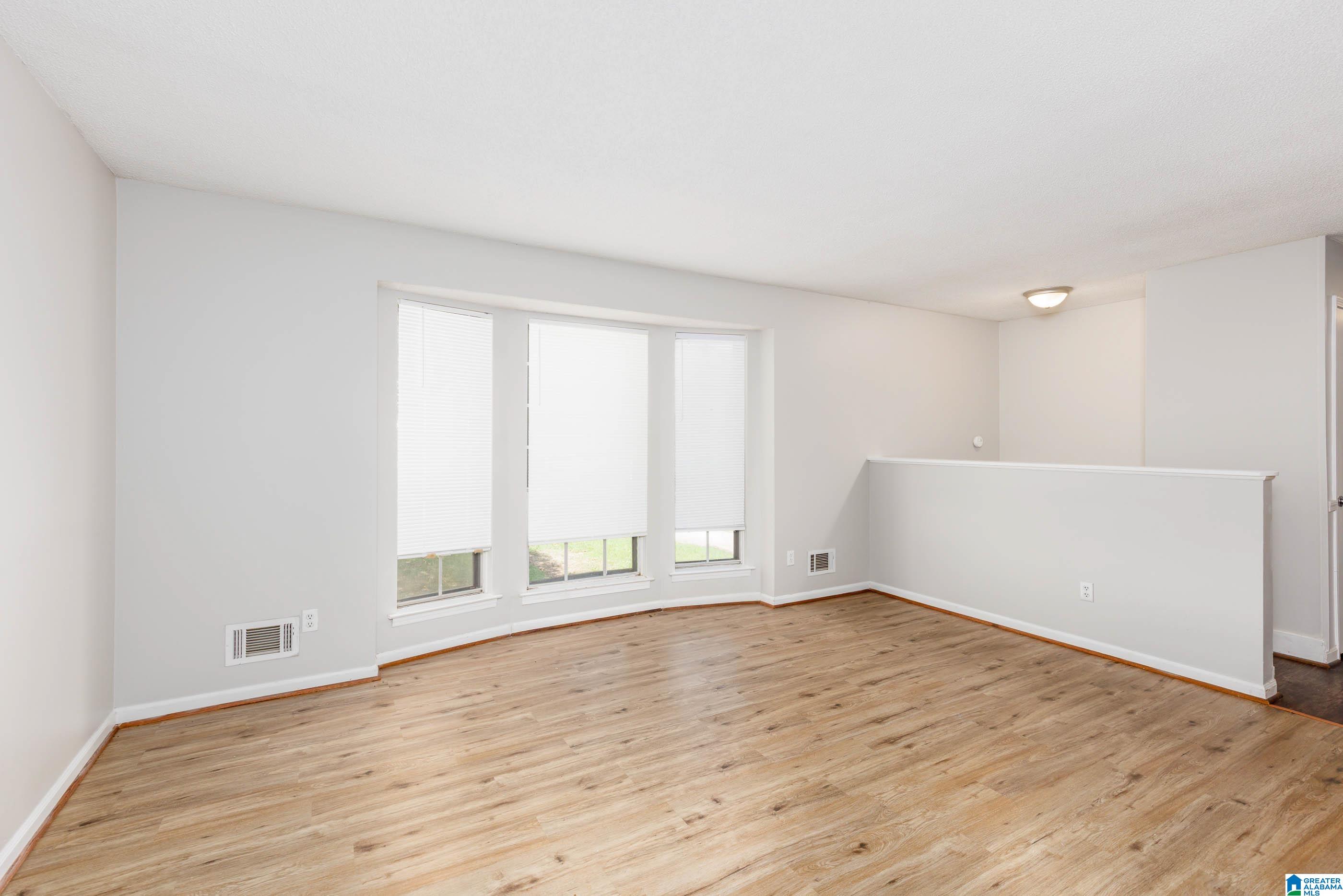 1708 ENGLISH KNOLL LANE