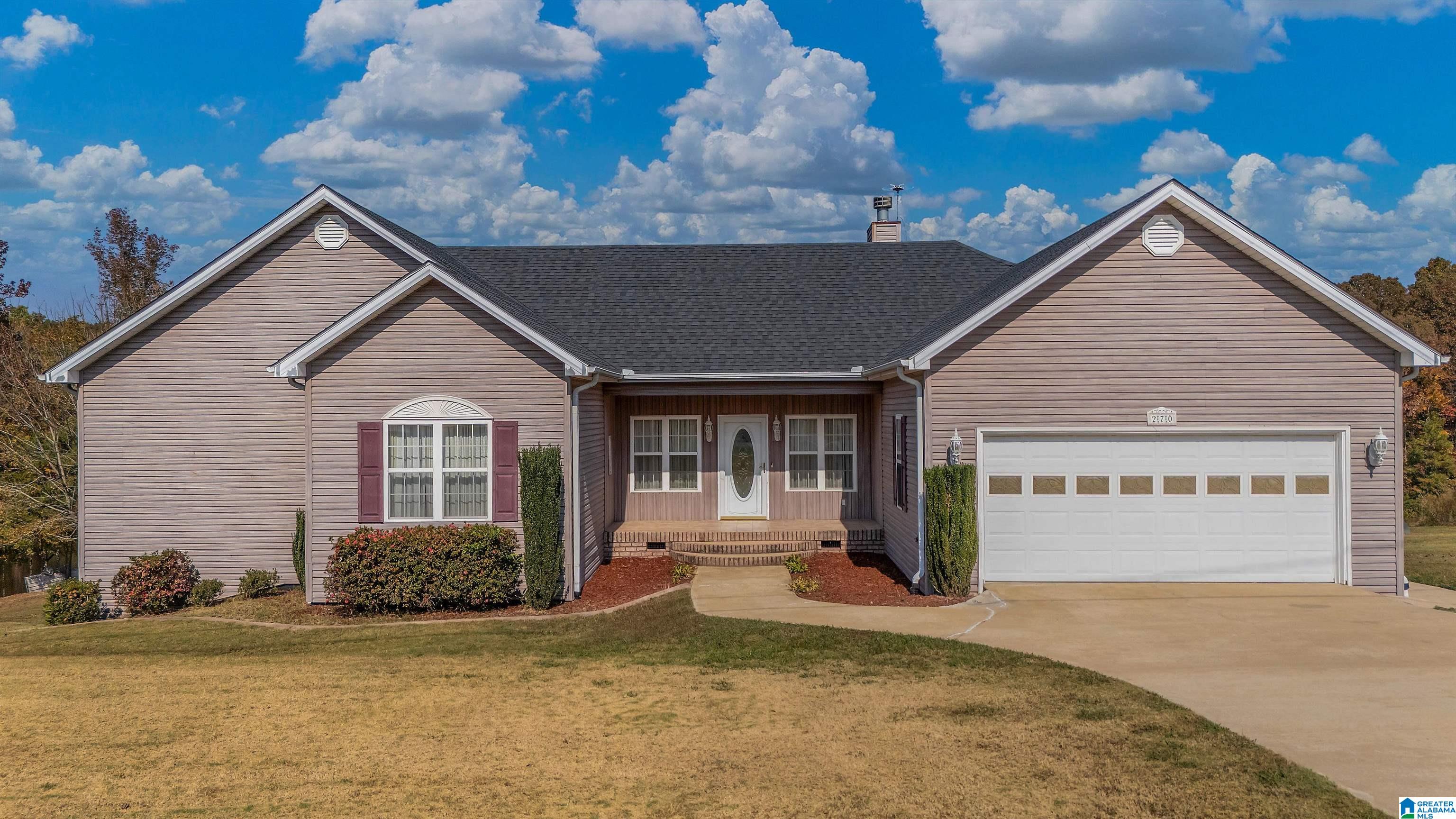270 SOUTHERN LAKES DRIVE