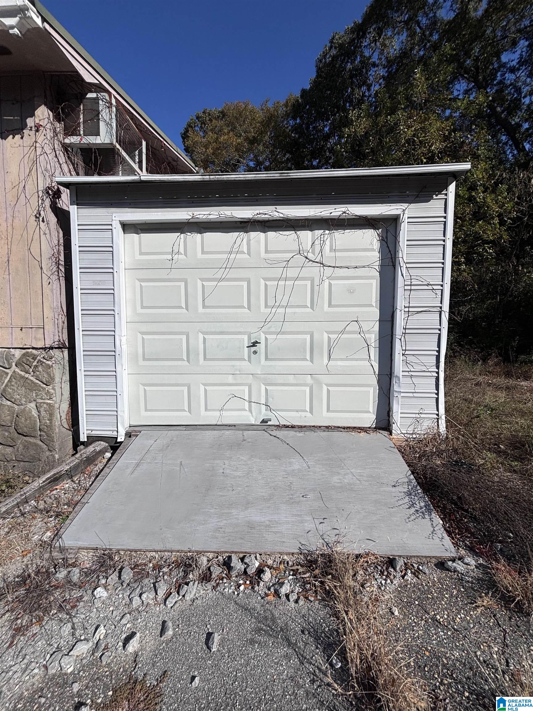 3459 PELHAM PARKWAY 3459