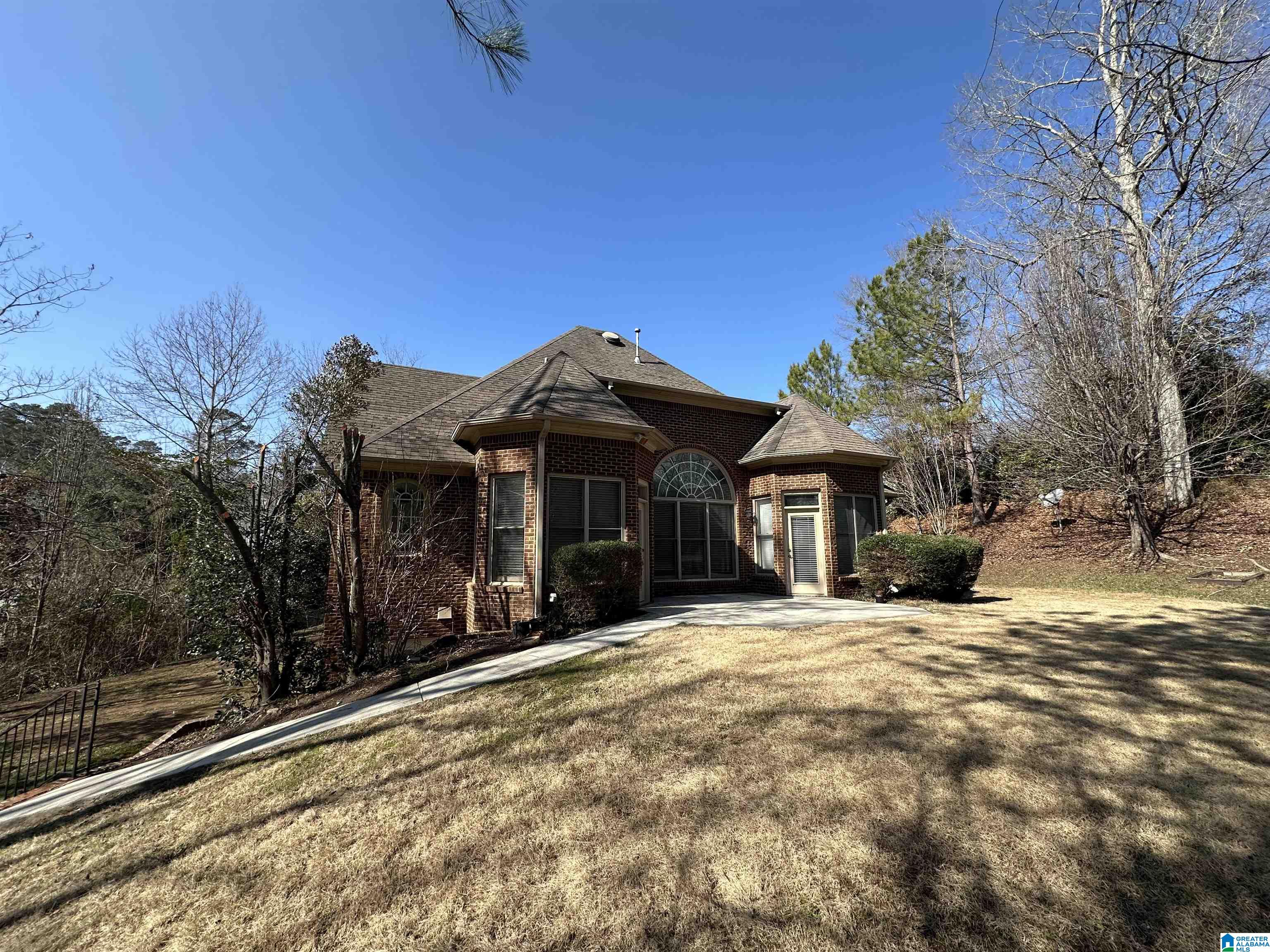 2074 BANEBERRY DRIVE