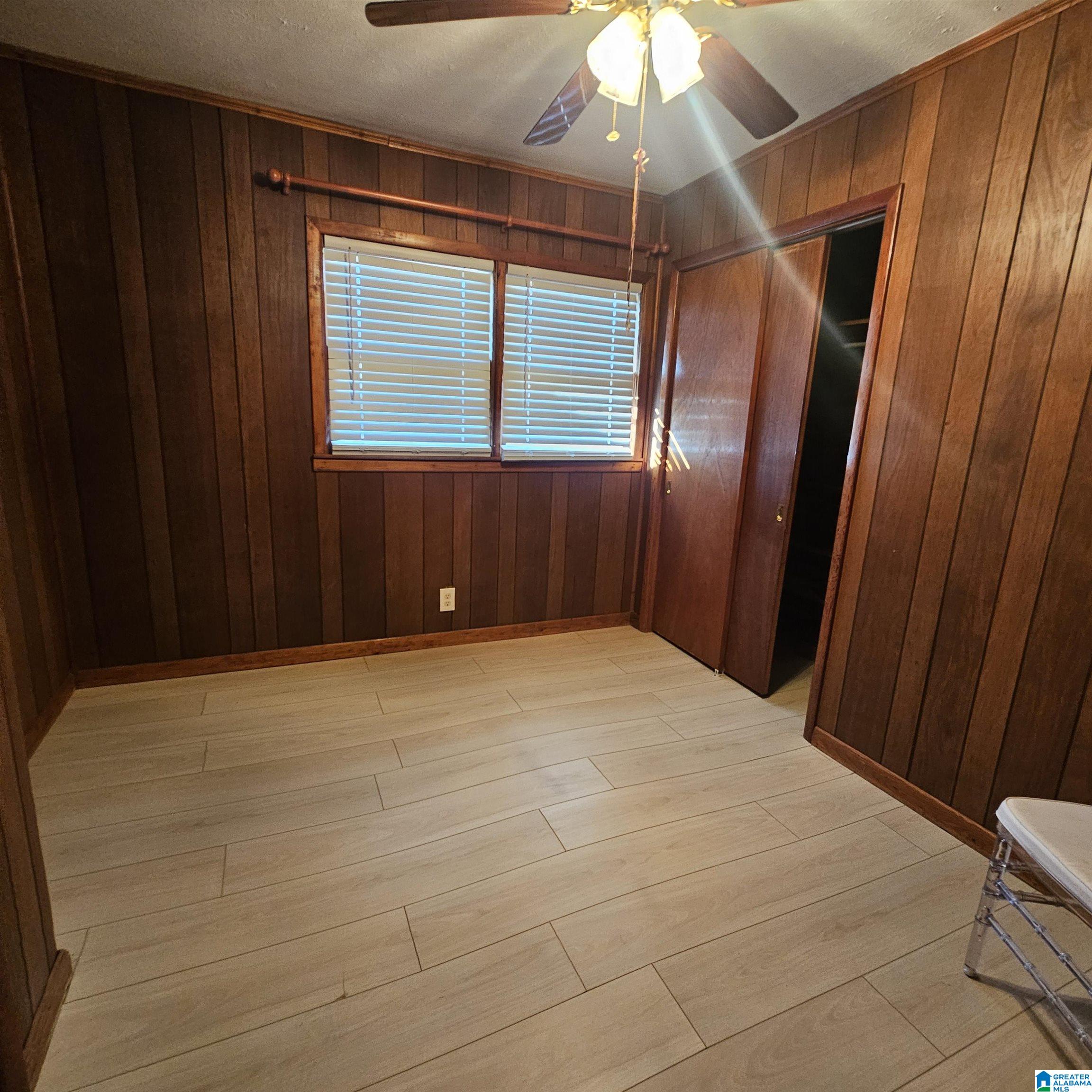 1809 GOLDEN SPRINGS ROAD