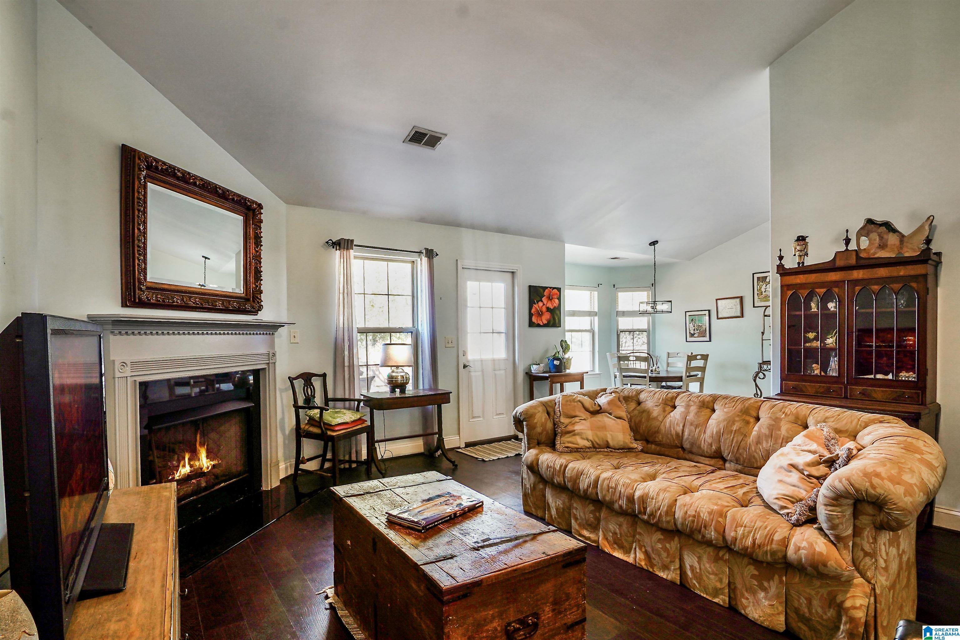 313 TANGLEWOOD CIRCLE