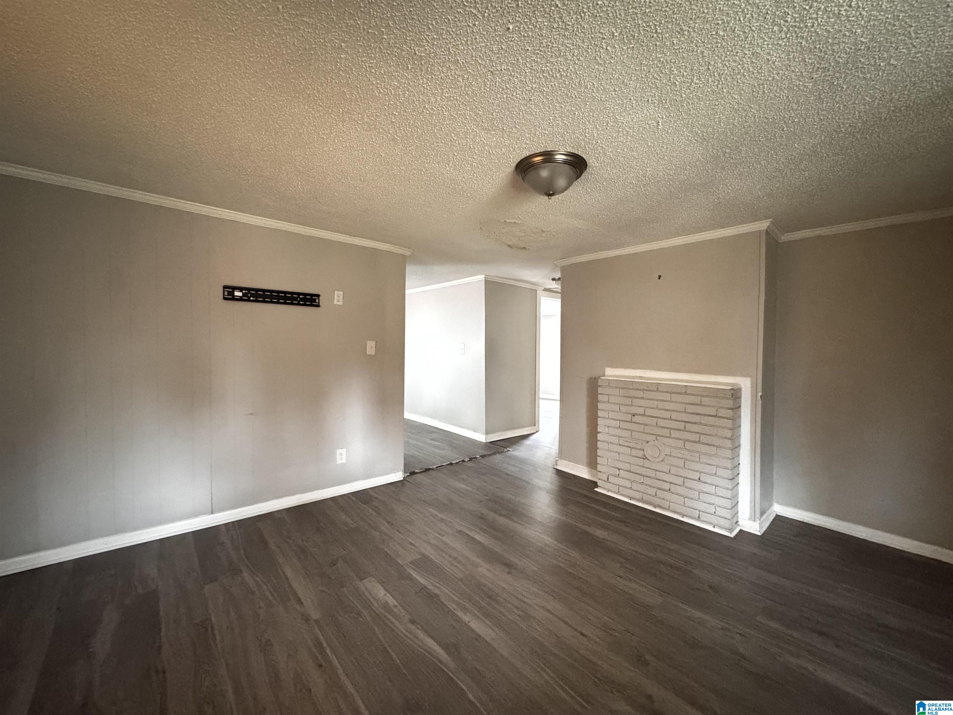 3921 VIOLA AVENUE SW