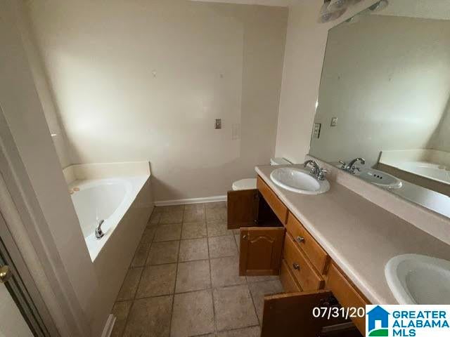6141 ASHBURY LANE