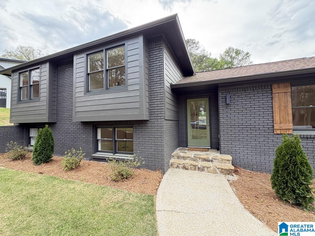 2354 TYROL PLACE