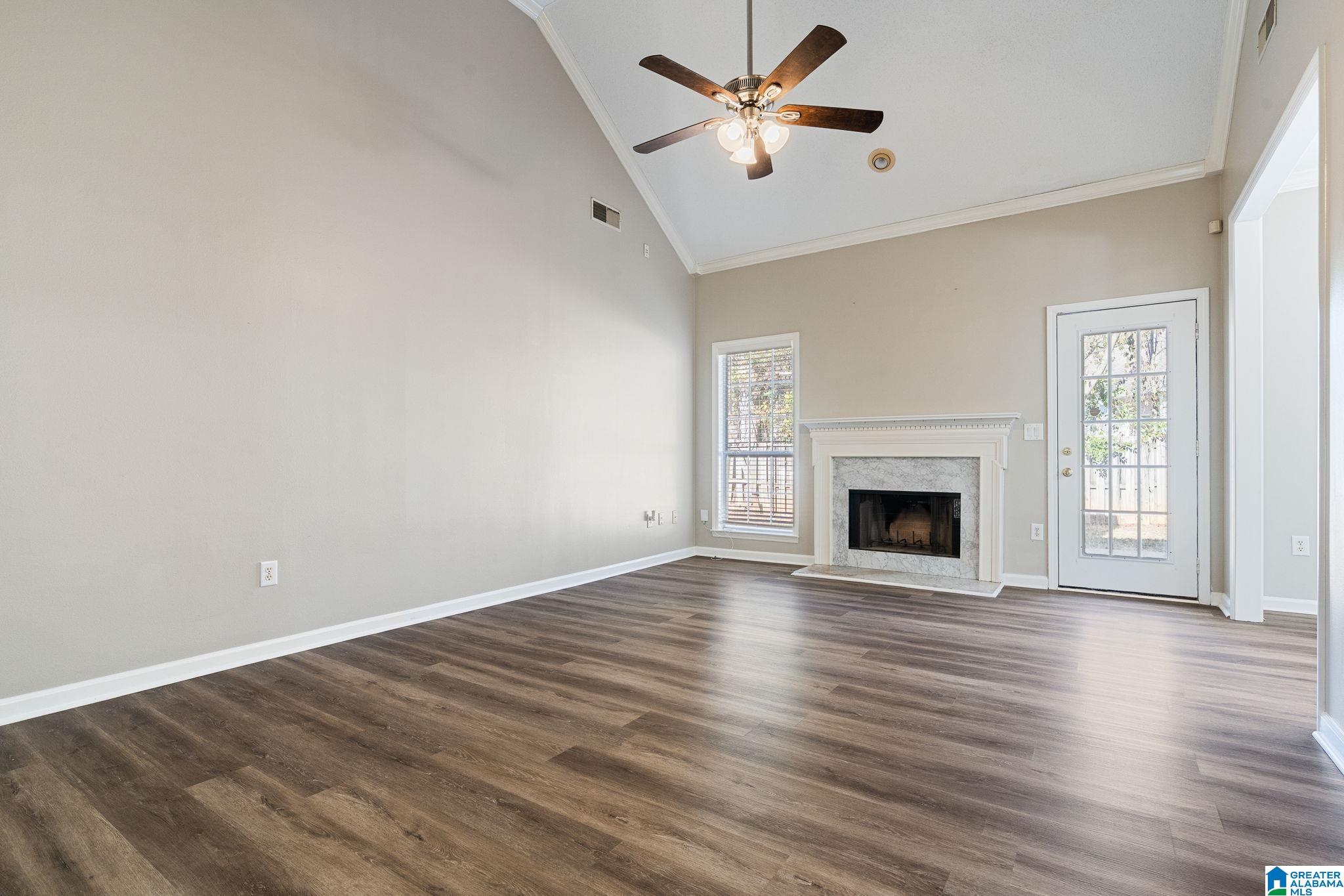 1909 AMBERLEY WOODS TRAIL