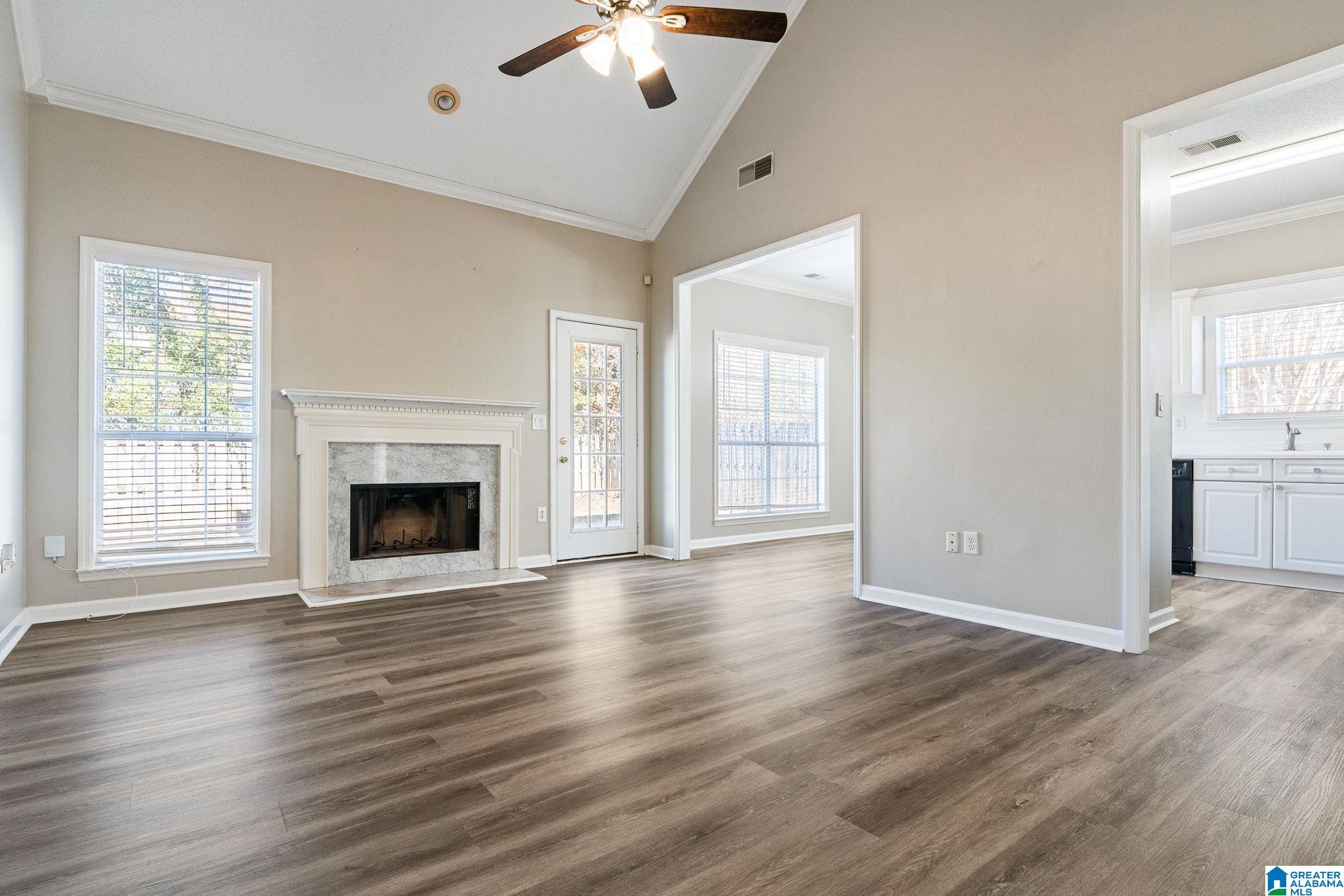 1909 AMBERLEY WOODS TRAIL