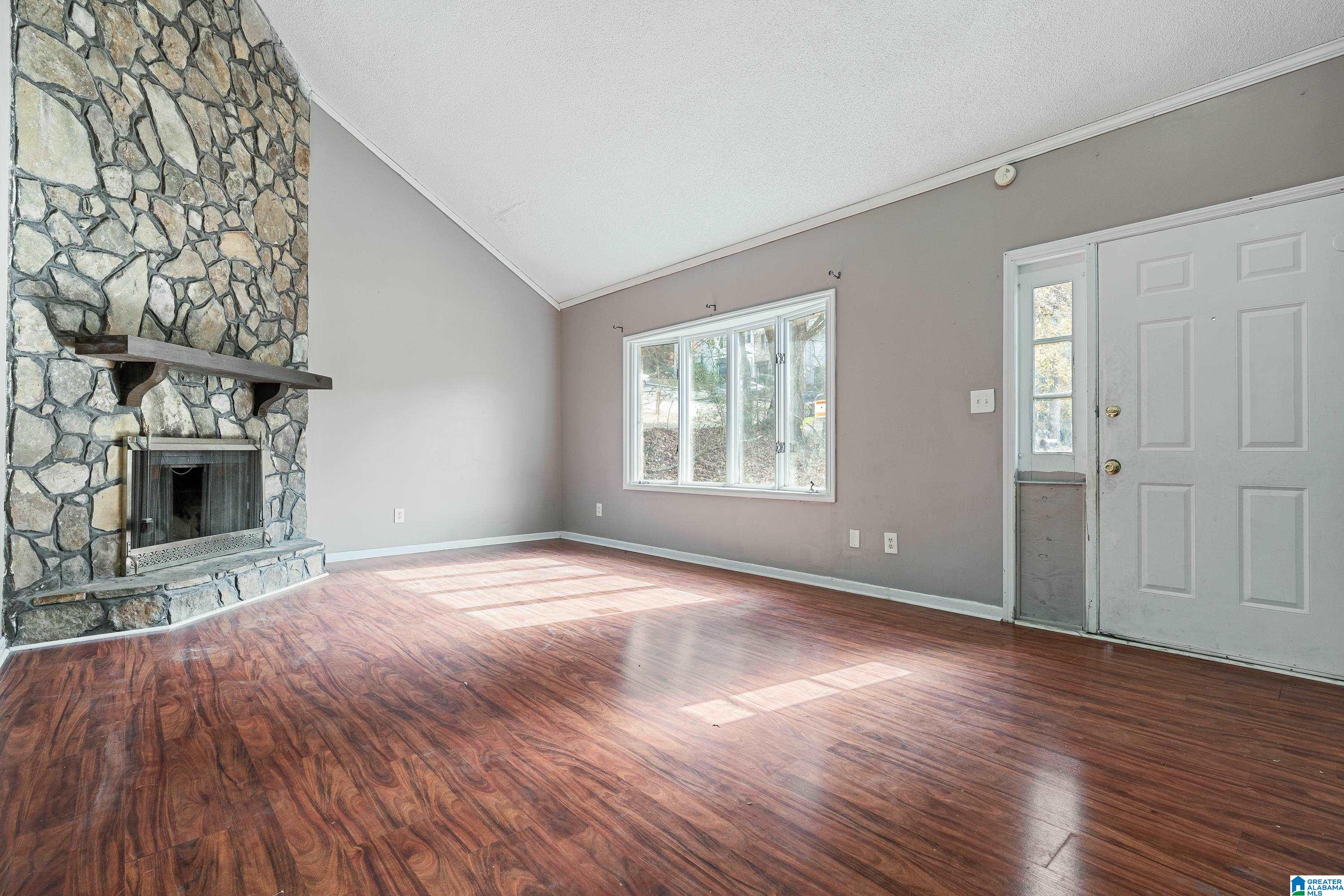 724 EASTERN MANOR LANE