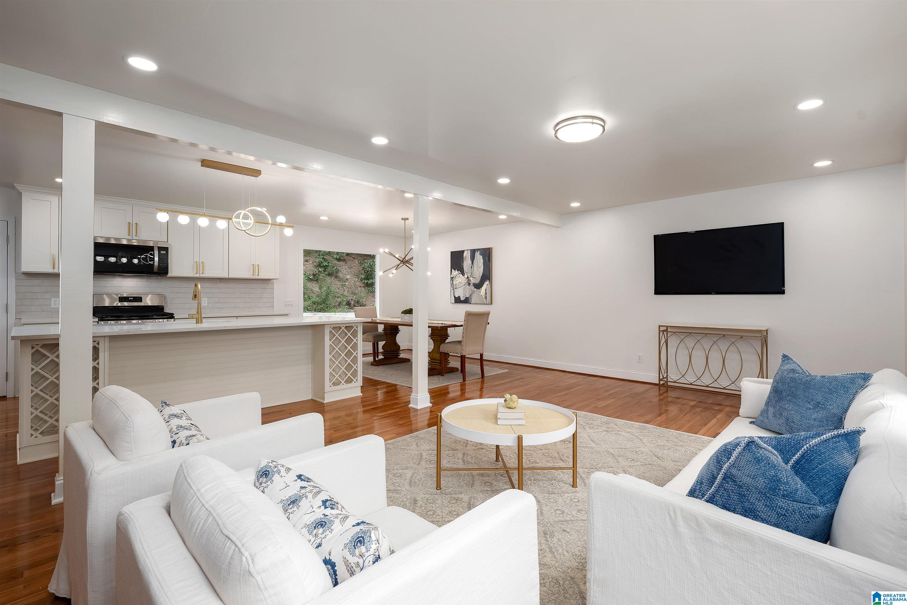 3633 LESLIE ANN ROAD