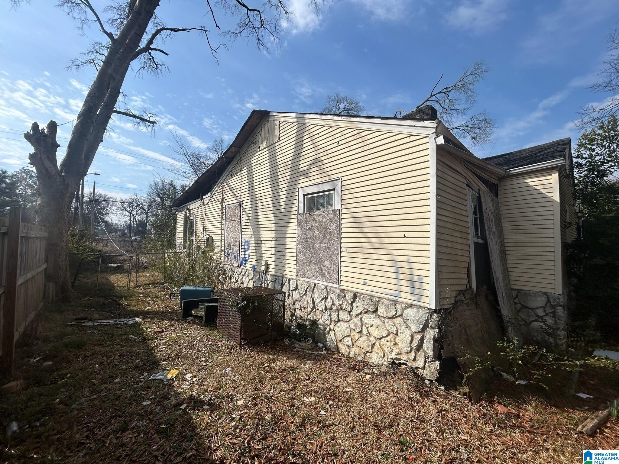 1825 MONROE AVENUE SW