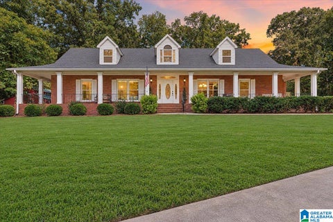 Photo of 221 Twin Oaks Drive, ONEONTA, AL 35121 (MLS # 21464808)