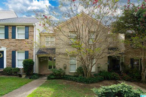 1645 ASHWOOD LANE HOMEWOOD AL 35209