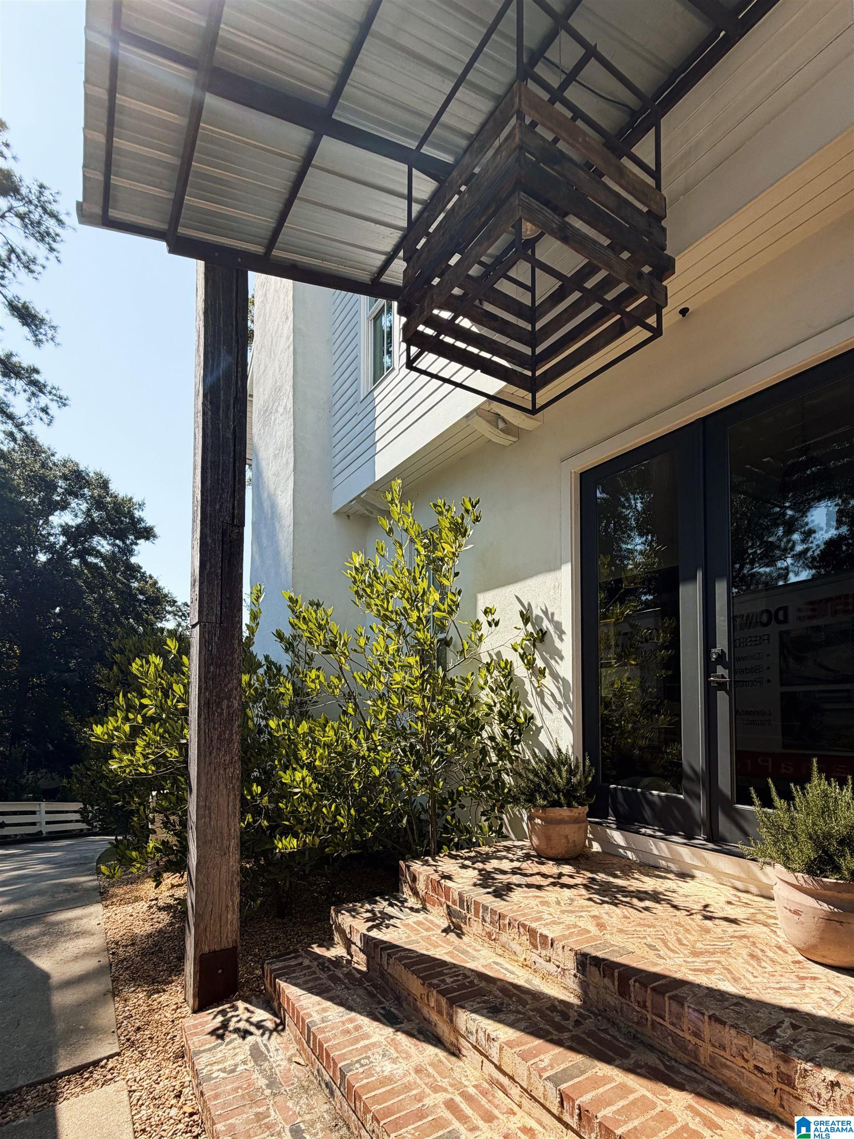 504 TAMWORTH LANE