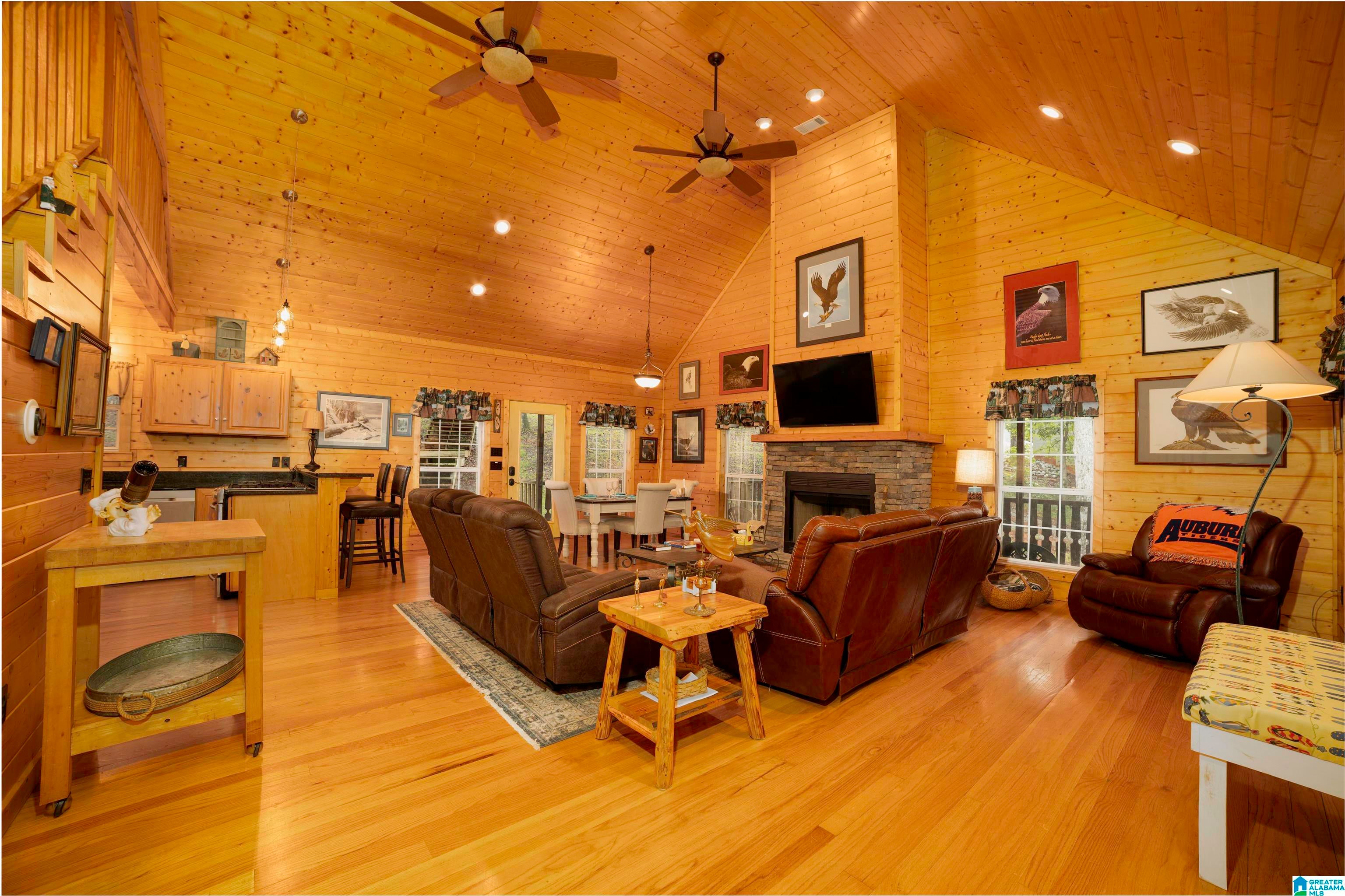 76 LEISURE LANE