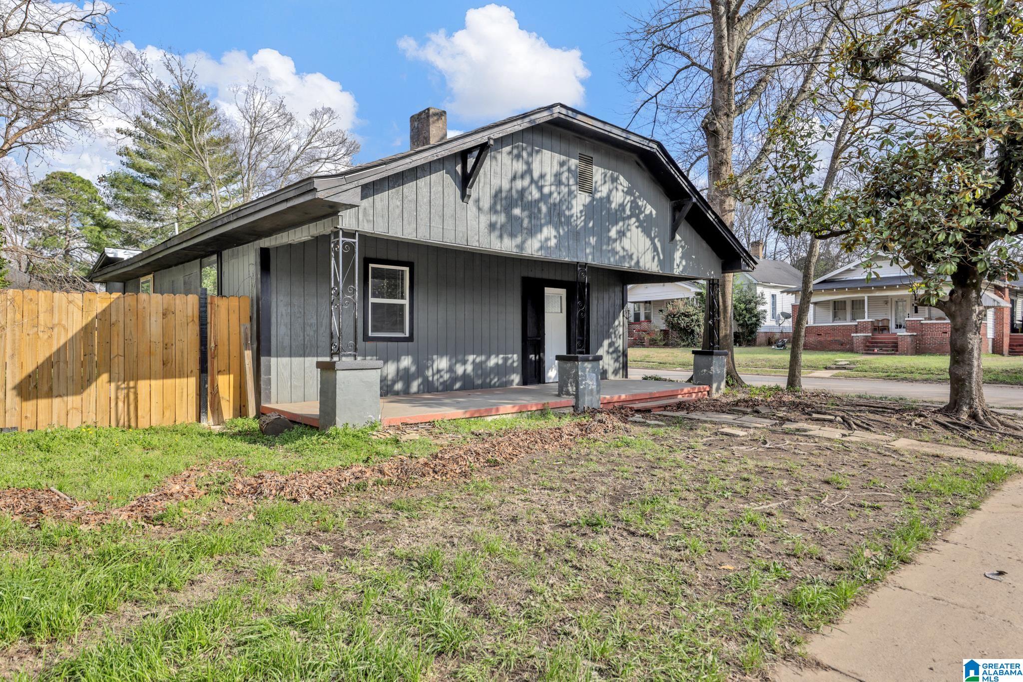 527 LEXINGTON STREET