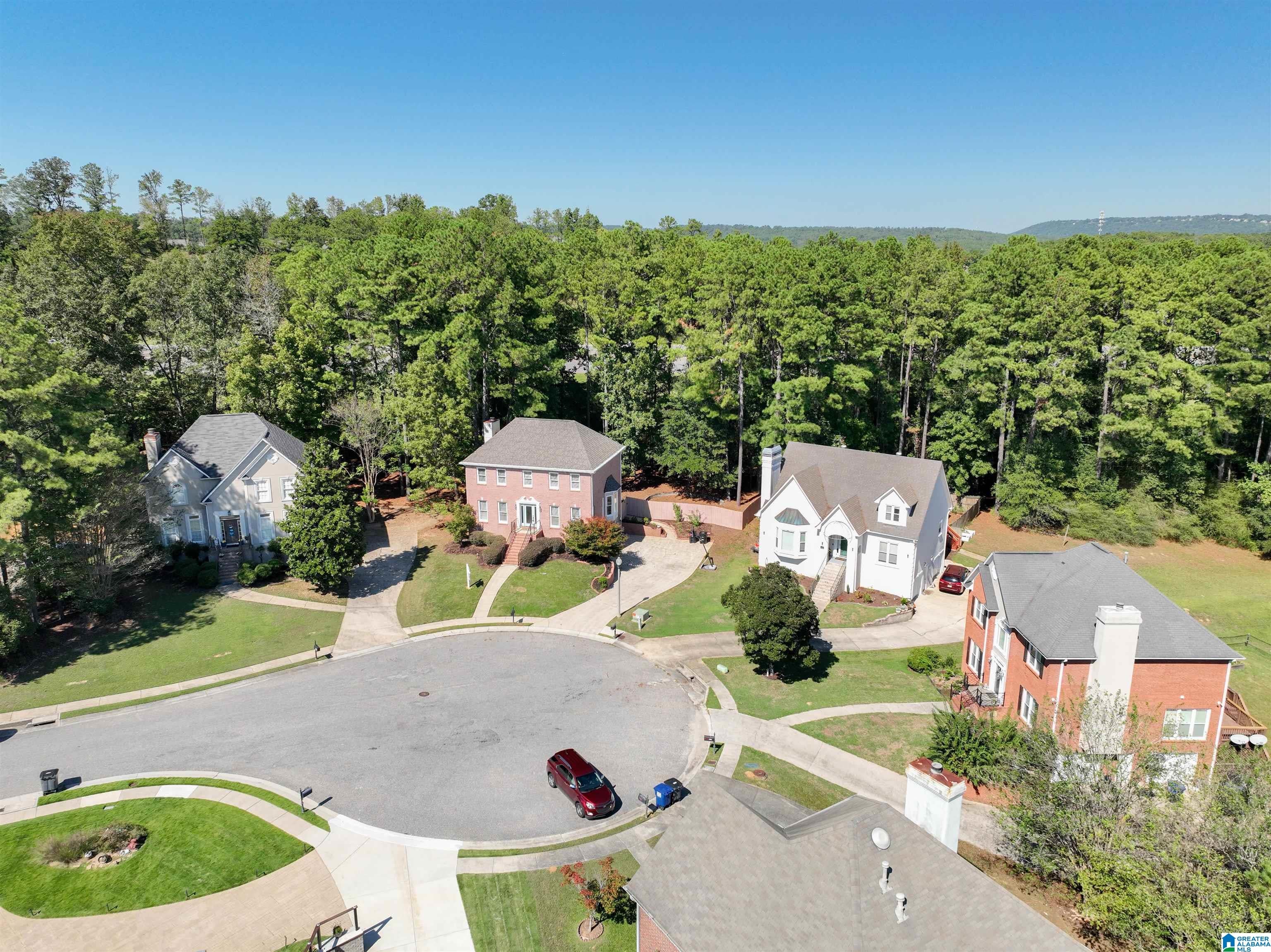 1009 LAKE SHORE CIRCLE