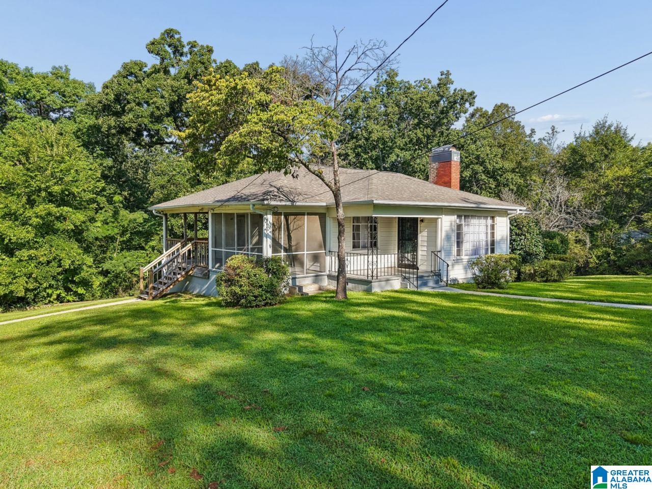 908 T STREET - Photo 2