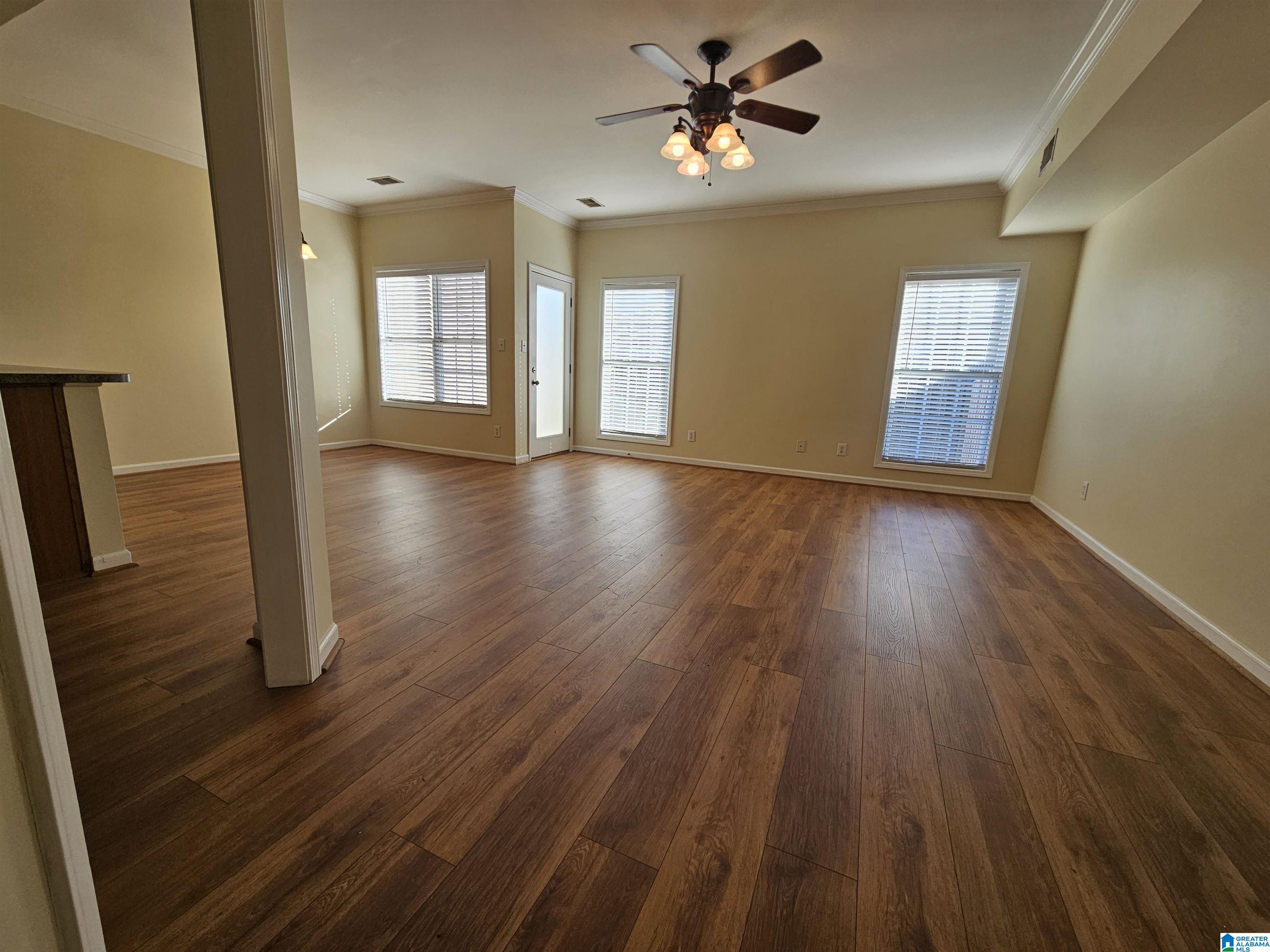 2056 QUEENS COURT