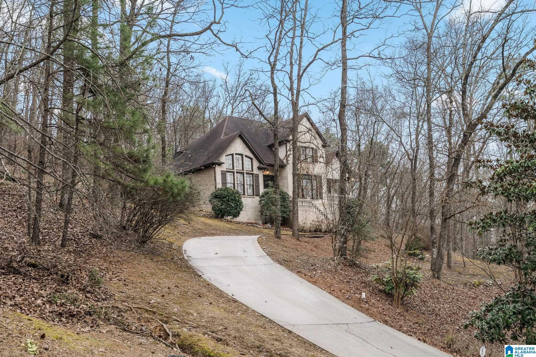 153 KINGS CREST LANE