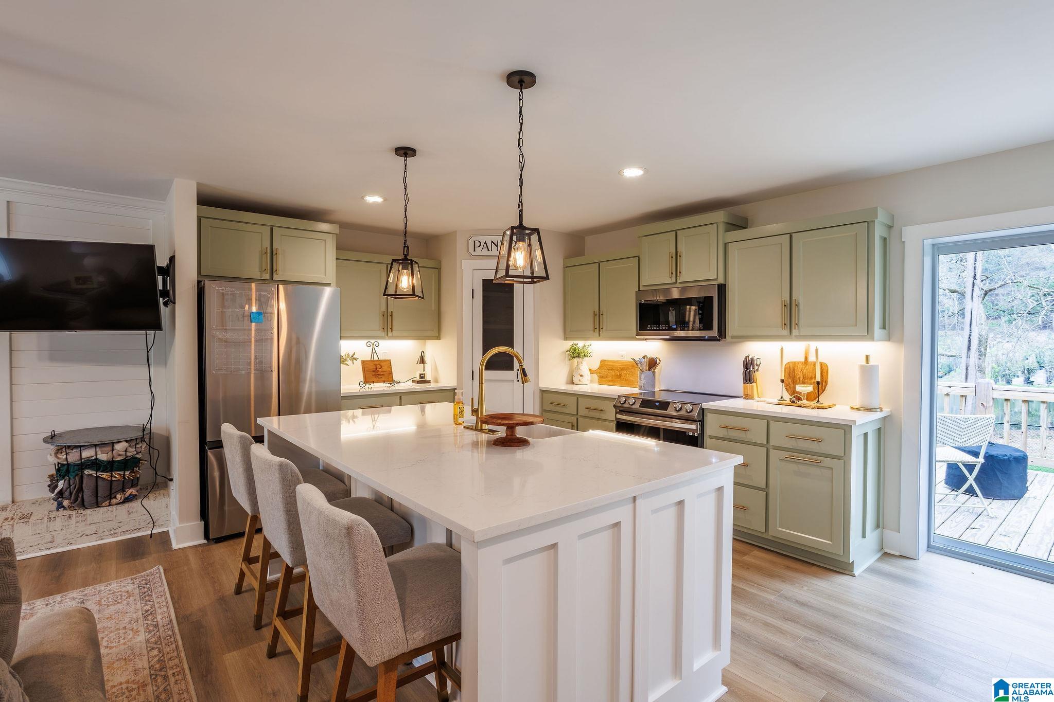 1905 WOLF CREEK ROAD N