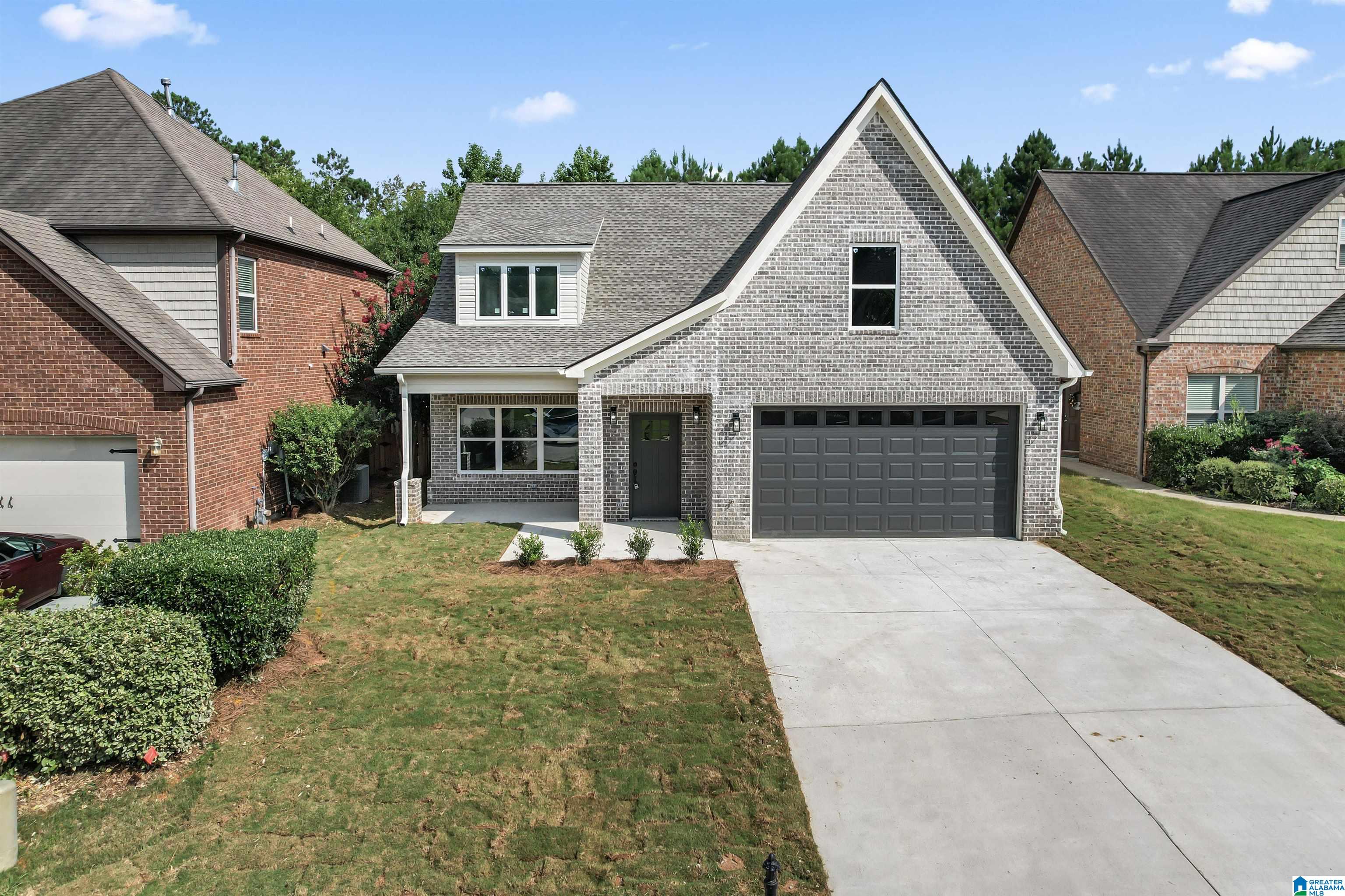 387 GLEN CROSS WAY