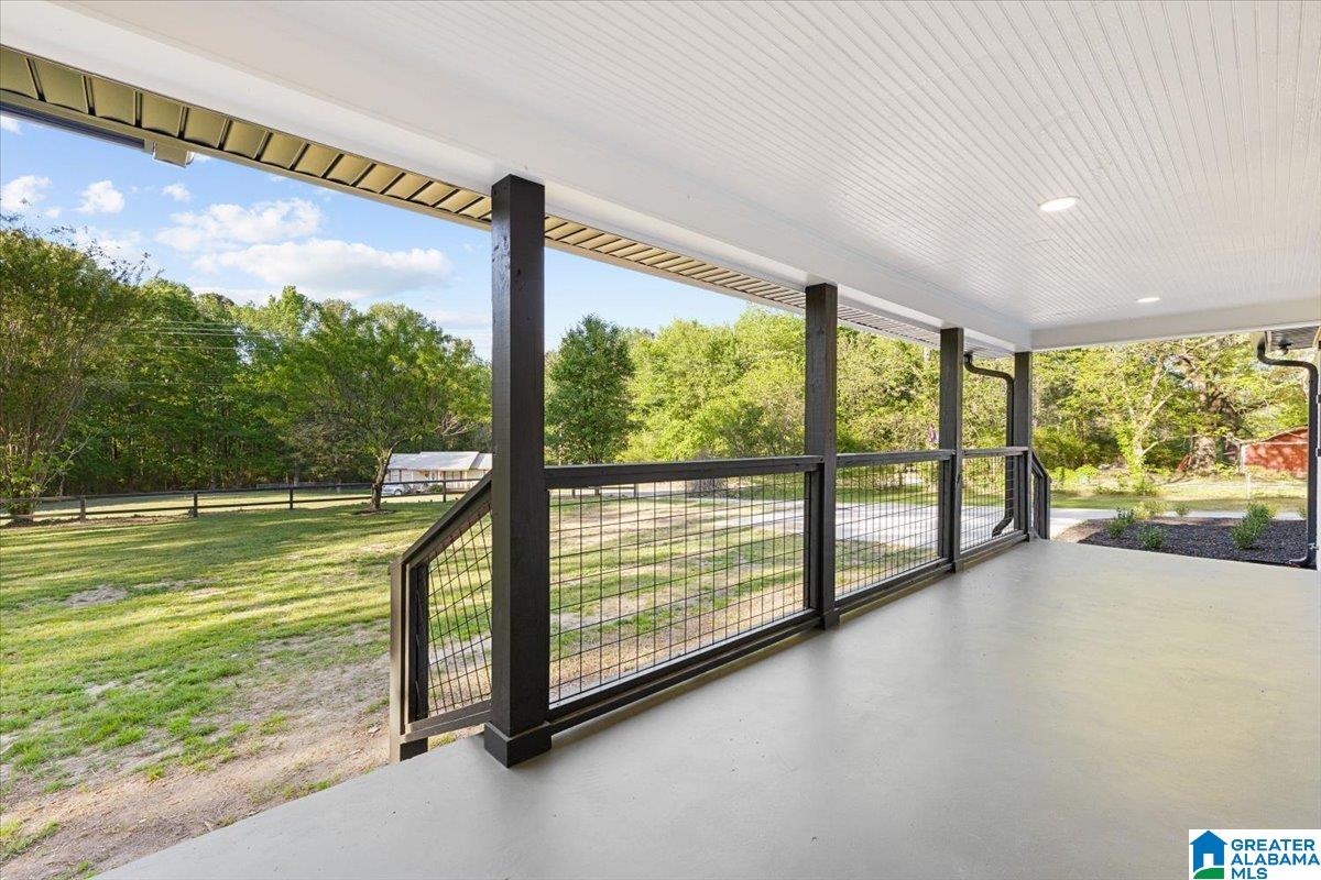 1055 COUNTY ROAD 1139