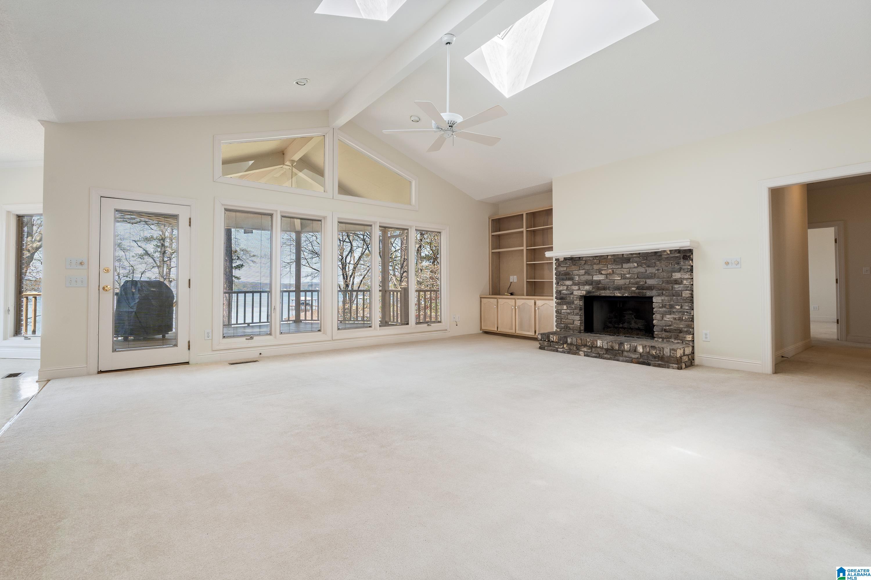 80 RIVER OAKS CIRCLE