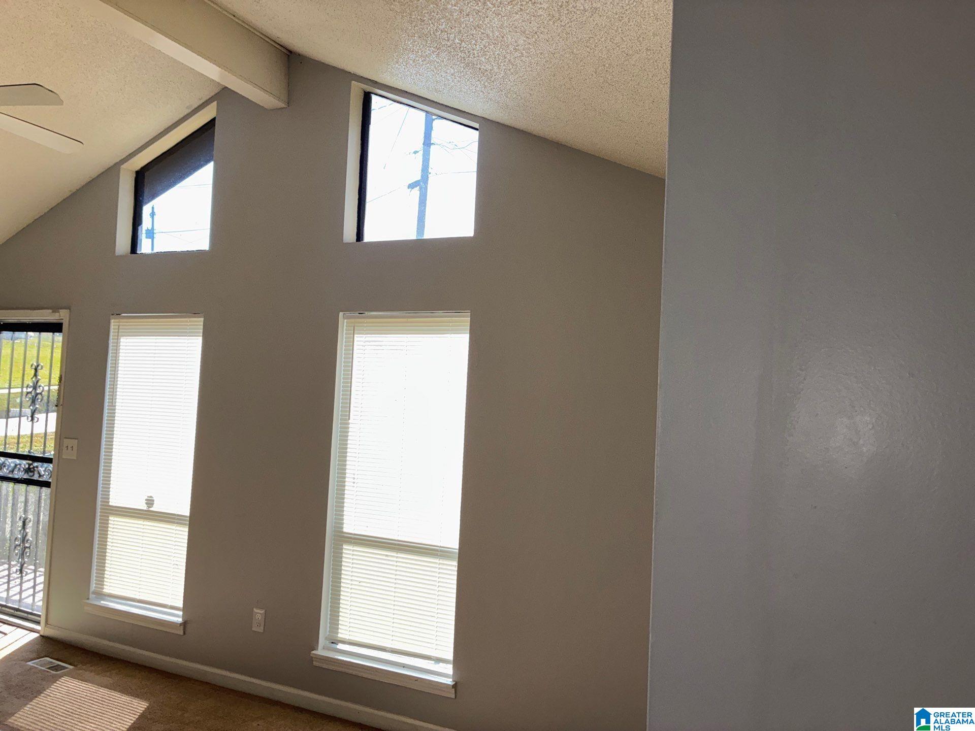 3029 APPLE VALLEY LANE