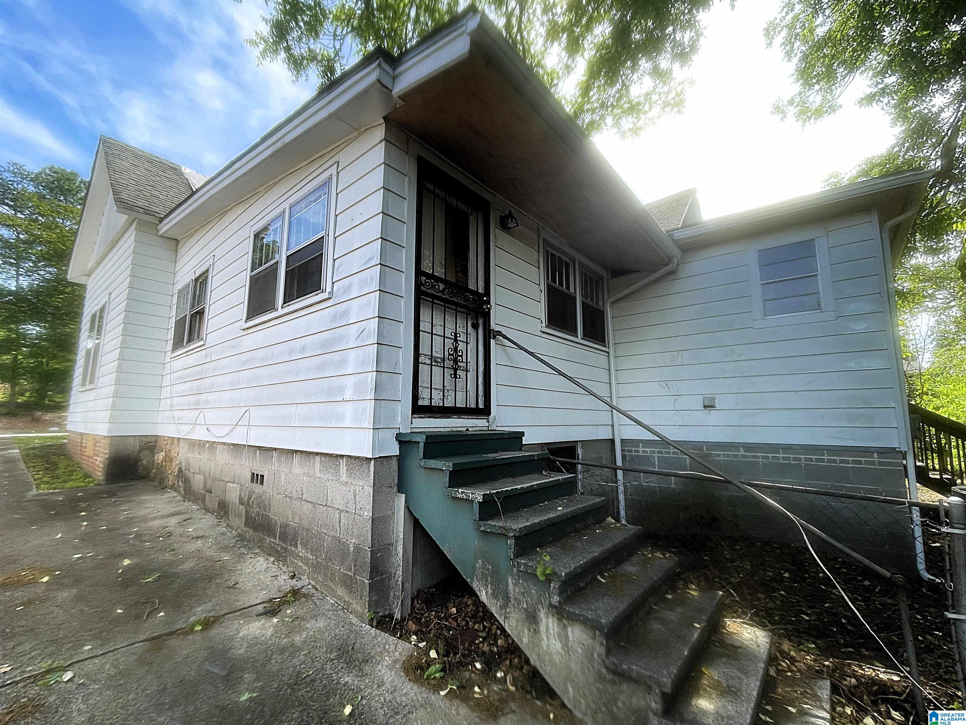 4624 COURT R