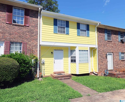 Photo of 5806 Woodgate Circle, ANNISTON, AL 36206 (MLS # 21465406)