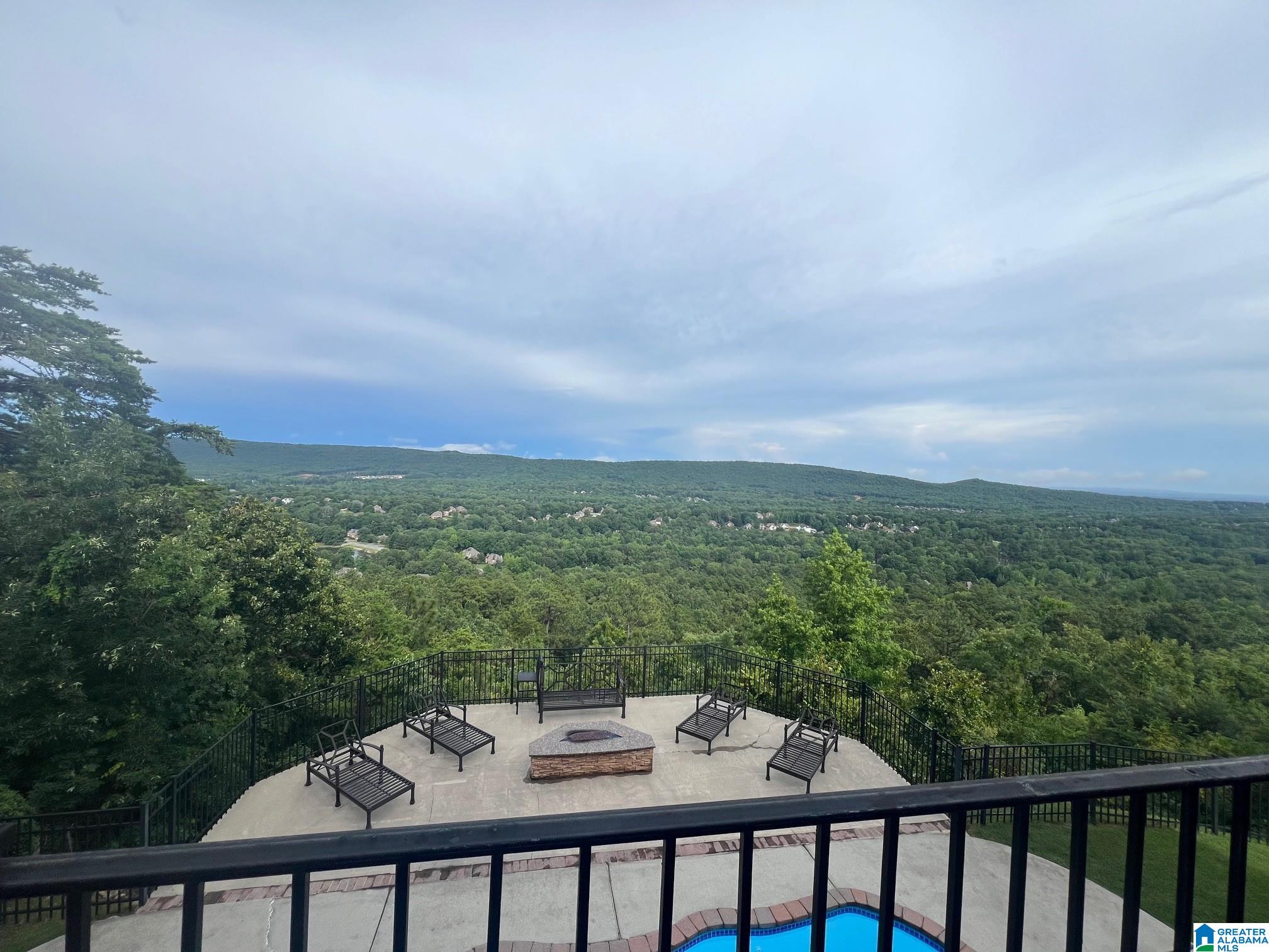 264 HIGHLAND VIEW DRIVE