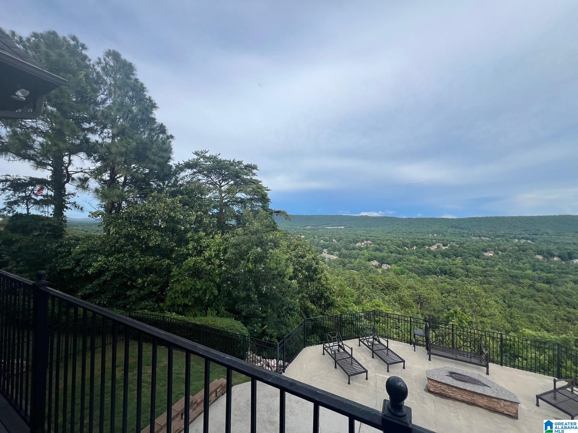 264 HIGHLAND VIEW DRIVE