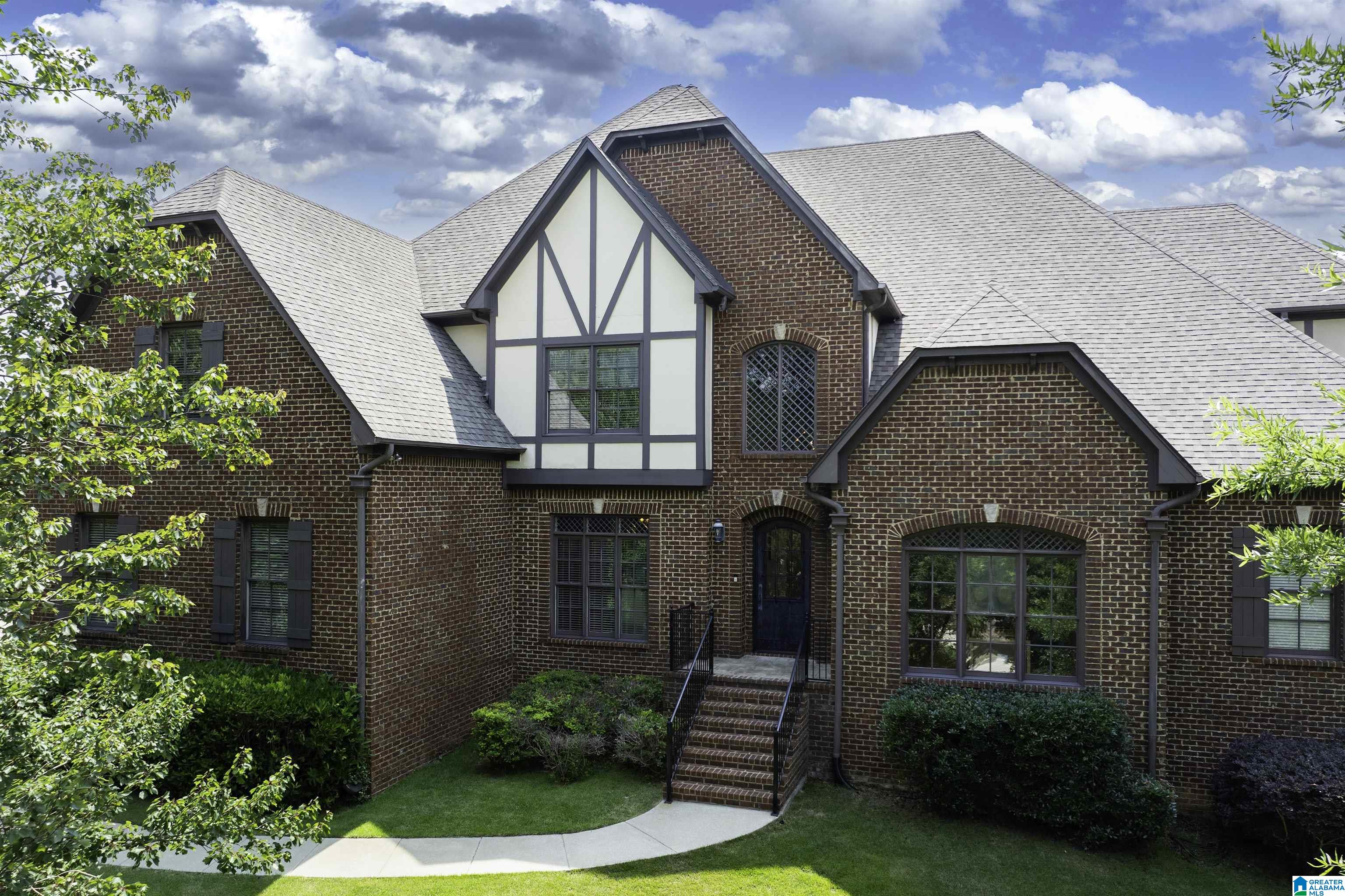 264 HIGHLAND VIEW DRIVE