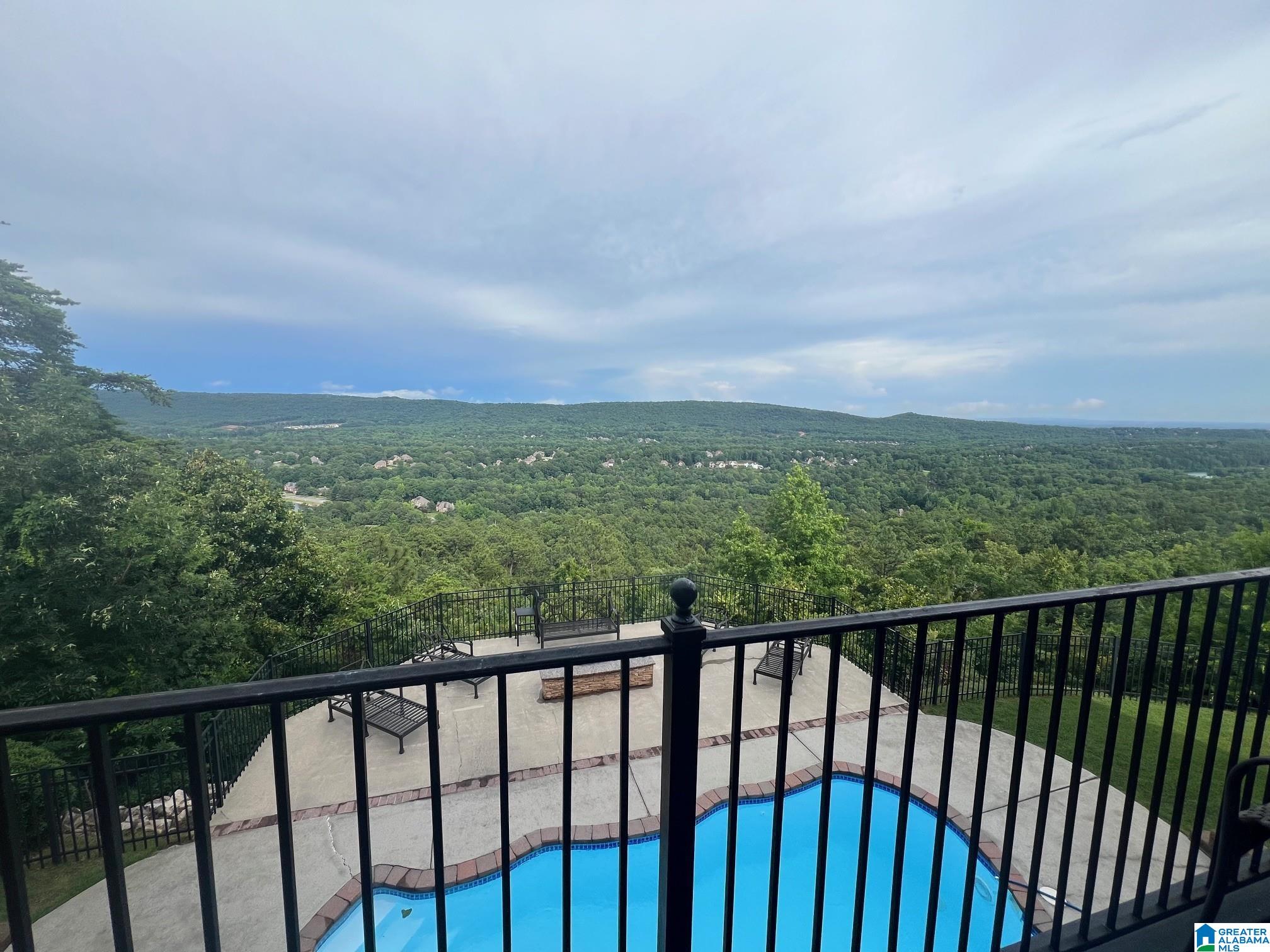 264 HIGHLAND VIEW DRIVE
