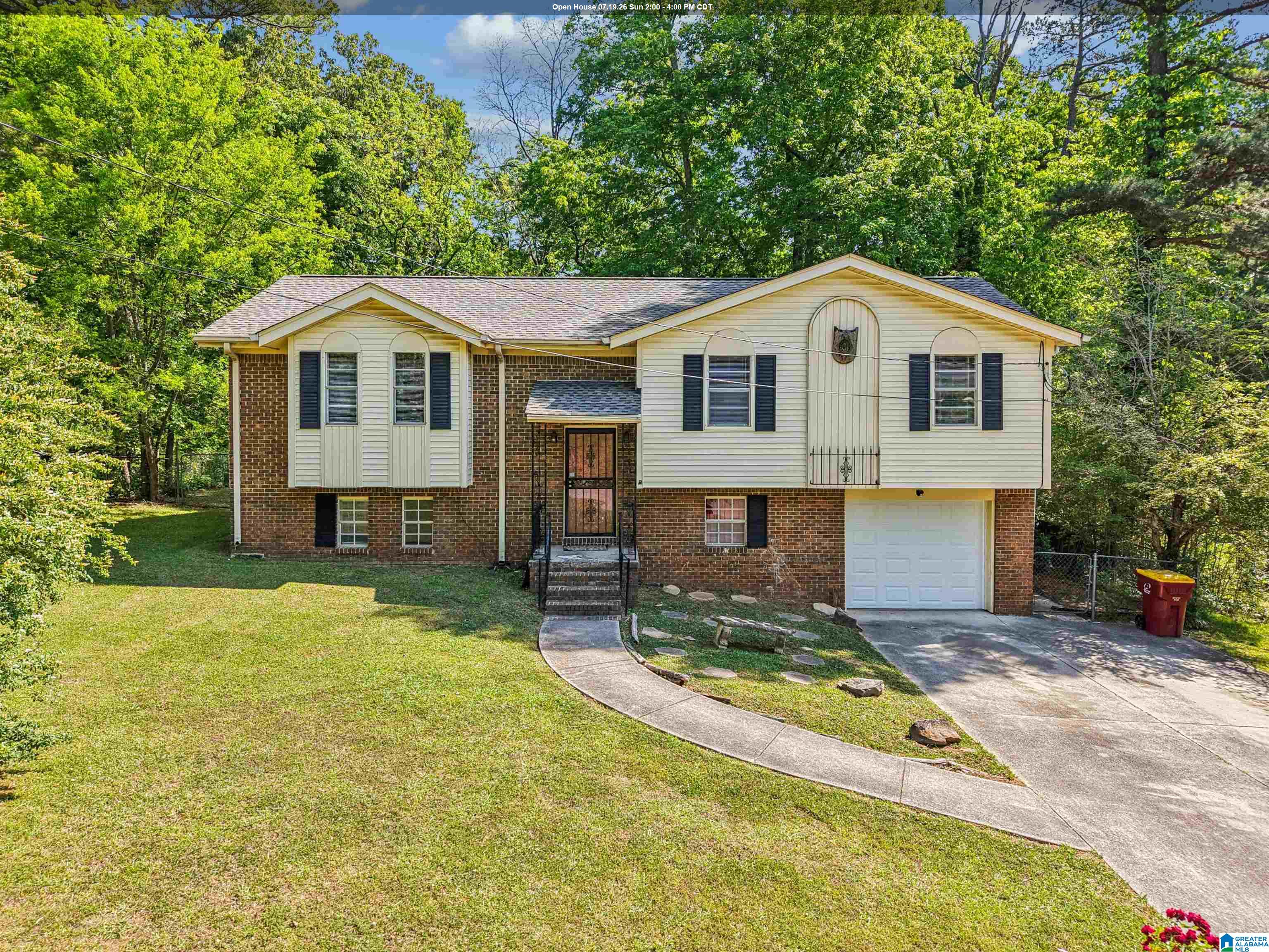 Photo 1 of 32 — 272 JUPITER DRIVE, BIRMINGHAM, AL 35215