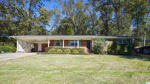 1916 MAYFLOWER DRIVE HOOVER AL 35226