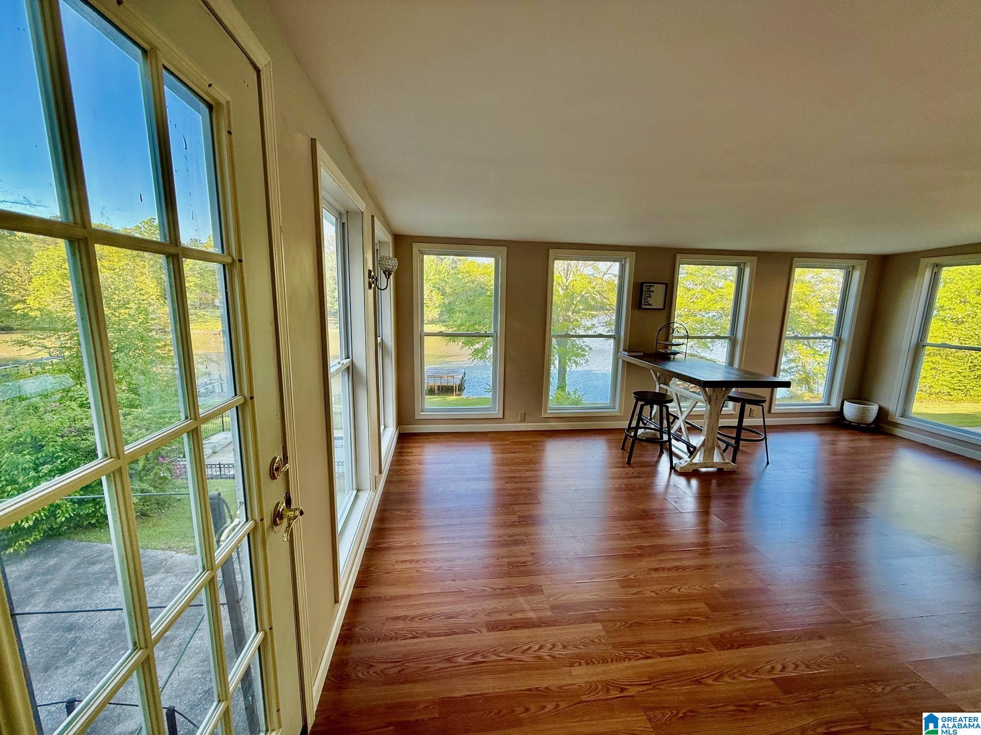 250 MAPLEWOOD CIRCLE