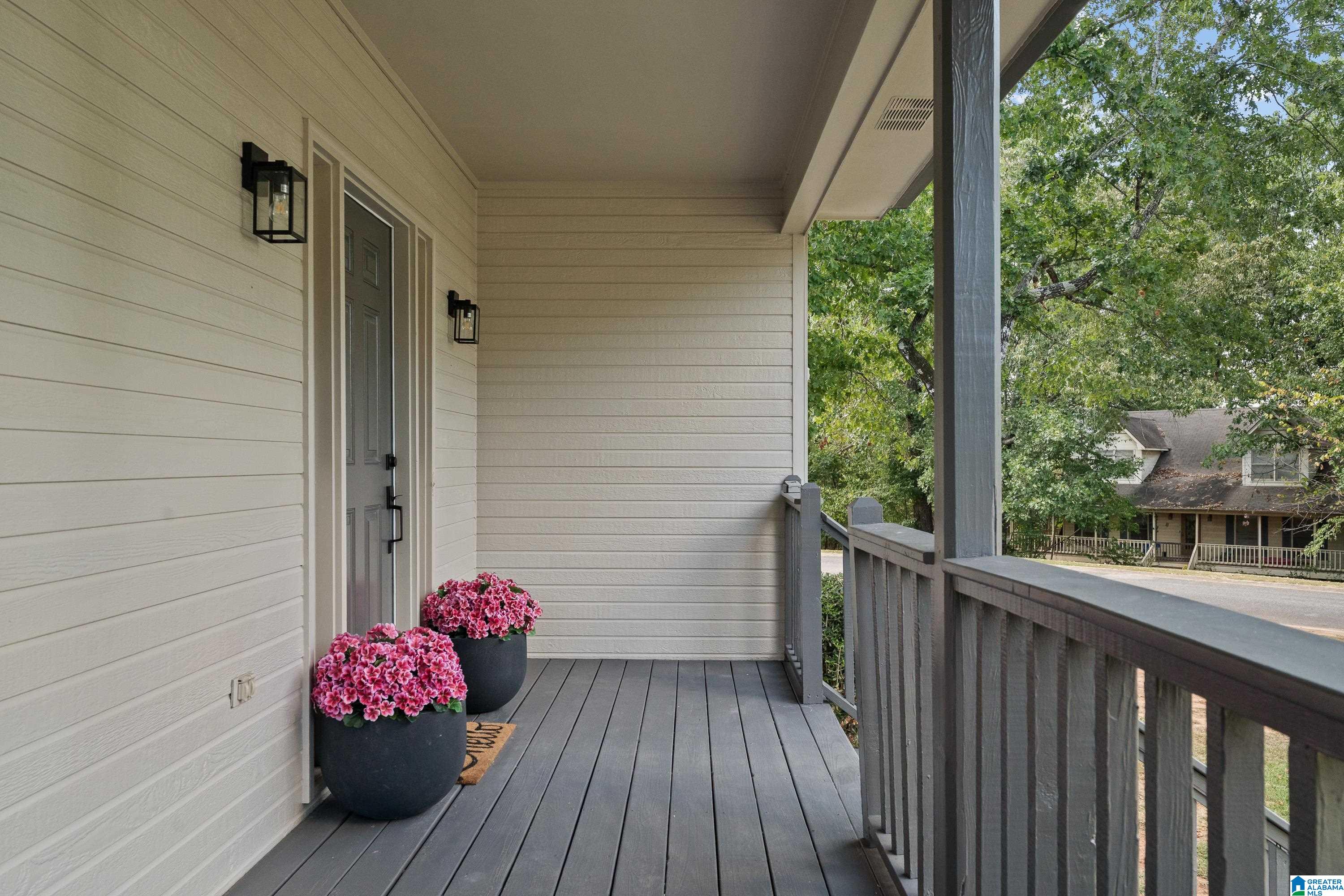 1121 COLONIAL DRIVE