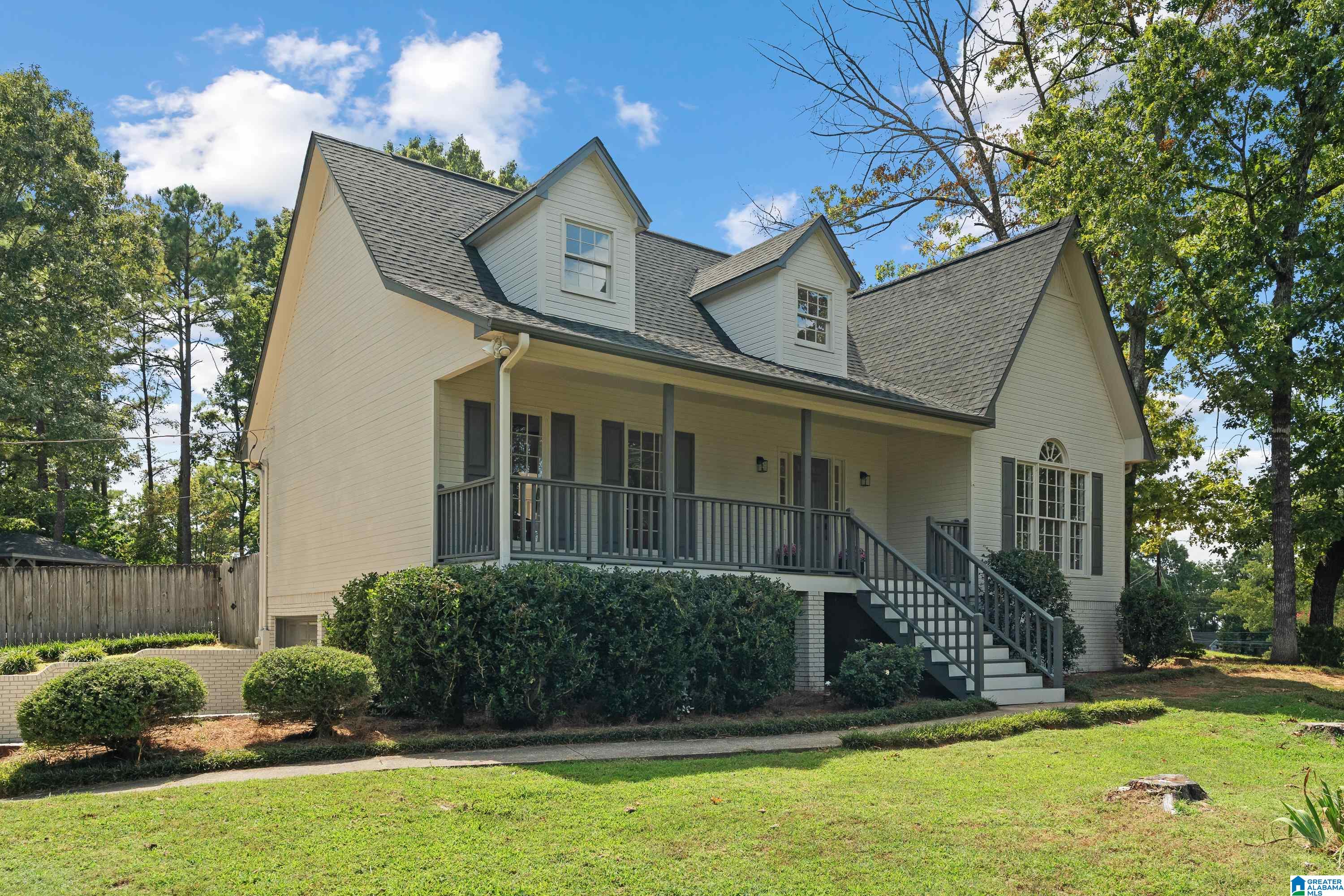 1121 COLONIAL DRIVE