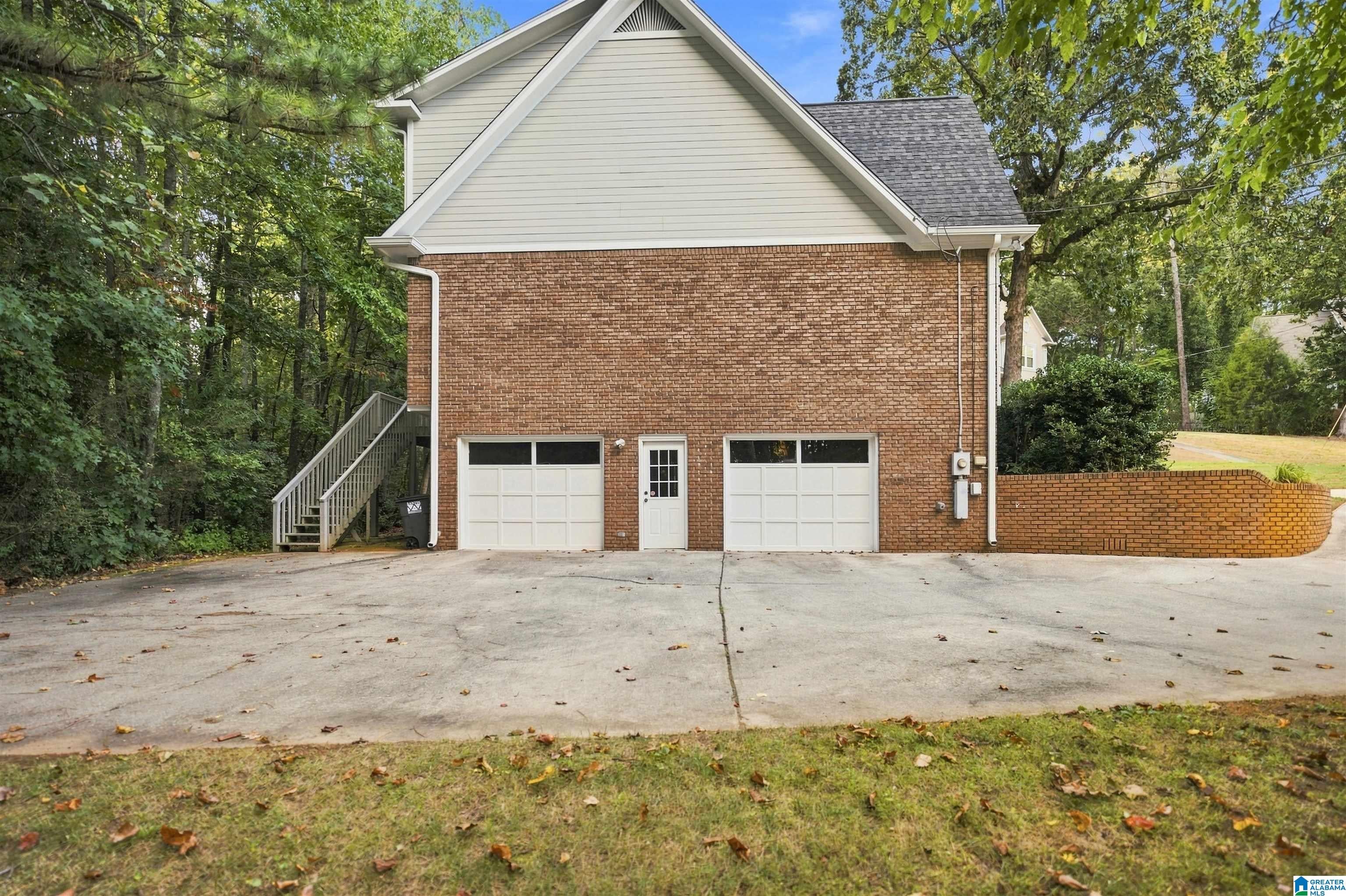 1532 CYPRESS COVE CIRCLE